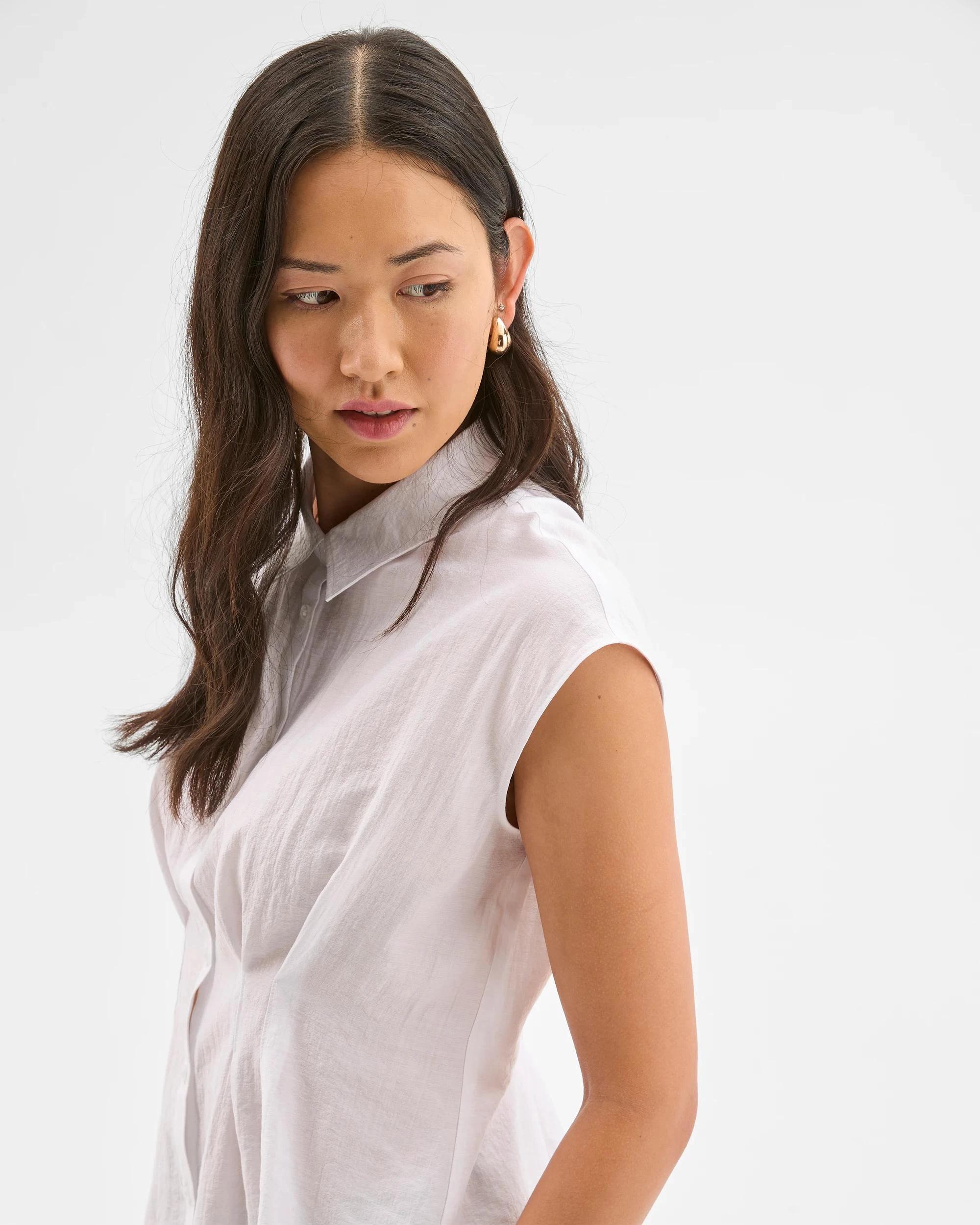 5 Preview Sleeveless Waist Tuck Shirt BRILLIANT WHITE, 5 of 8