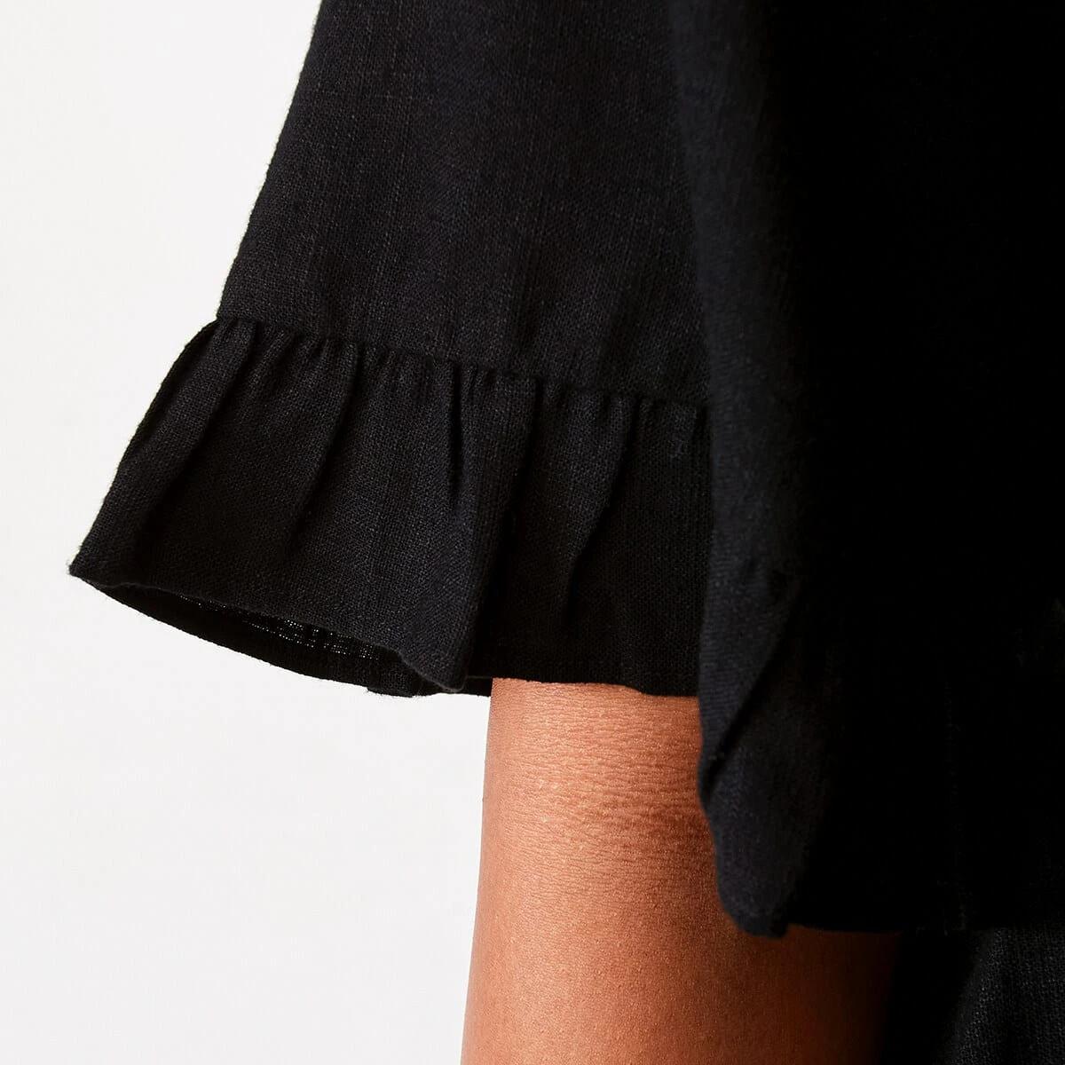 6 Short Sleeve Button Back Relaxed T-shirt Black, 6 of 7