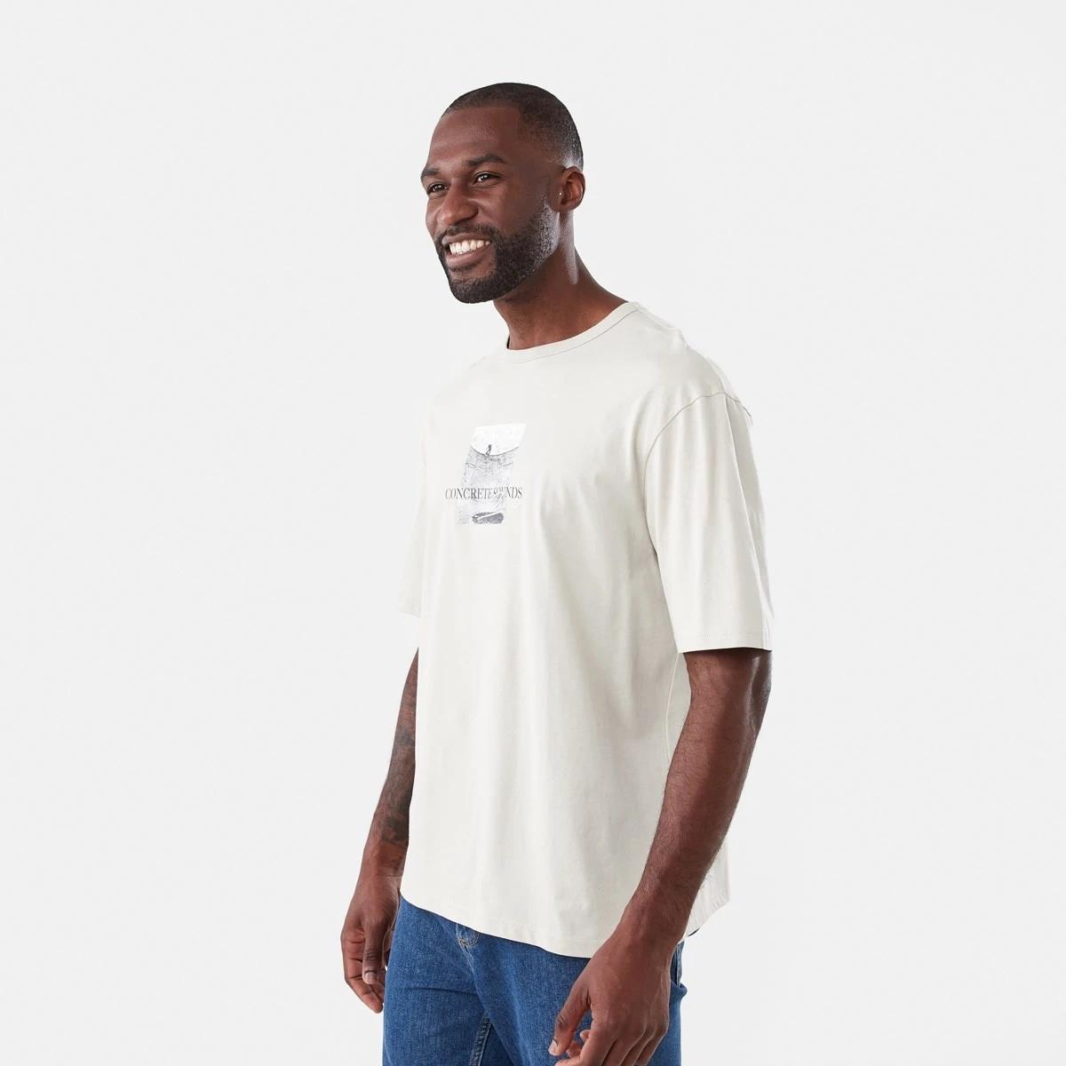 2 Oversized Graphic T-shirt Bge Dune, 2 of 6