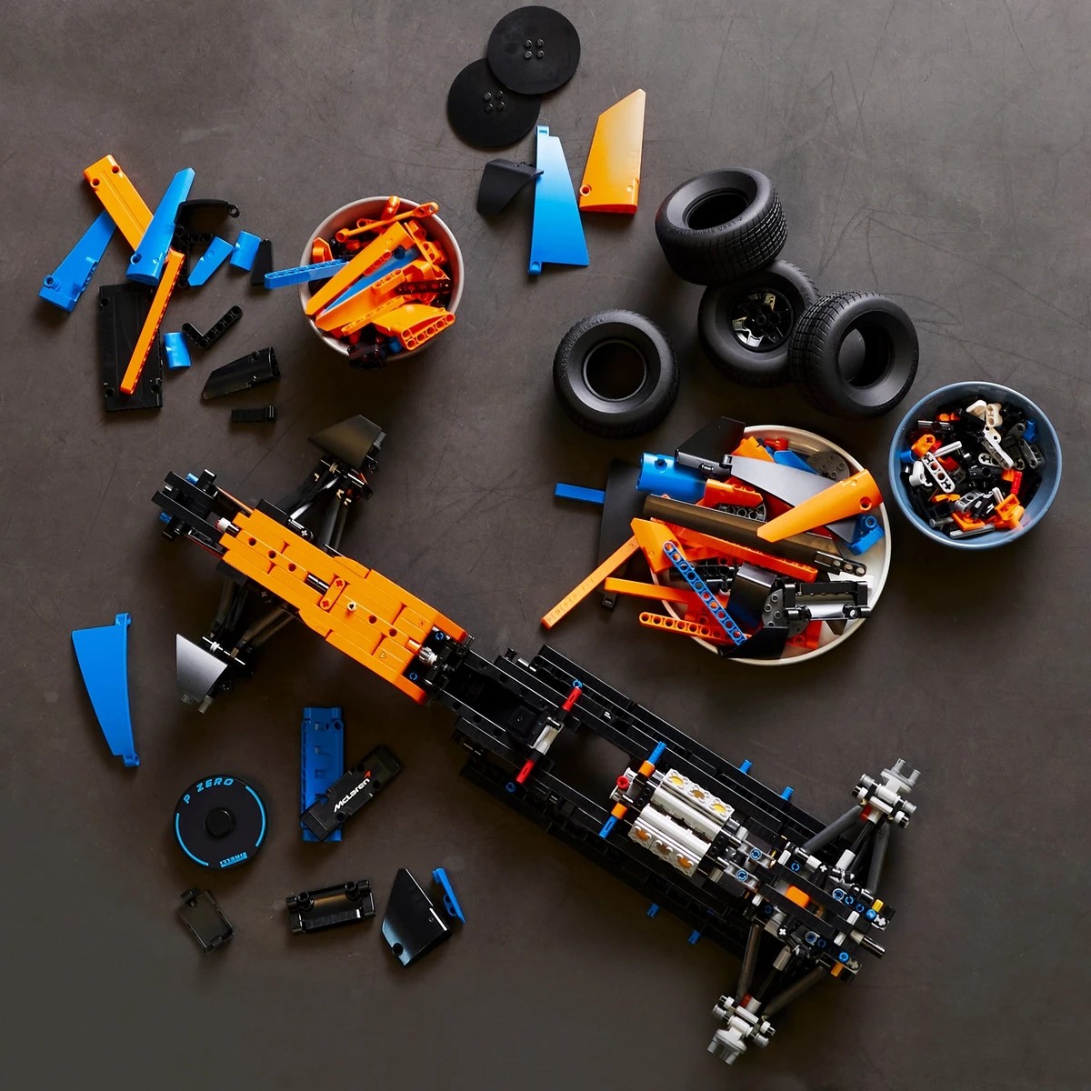 8 LEGO Technic McLaren Formula 1 Race Car 42141, 8 of 11