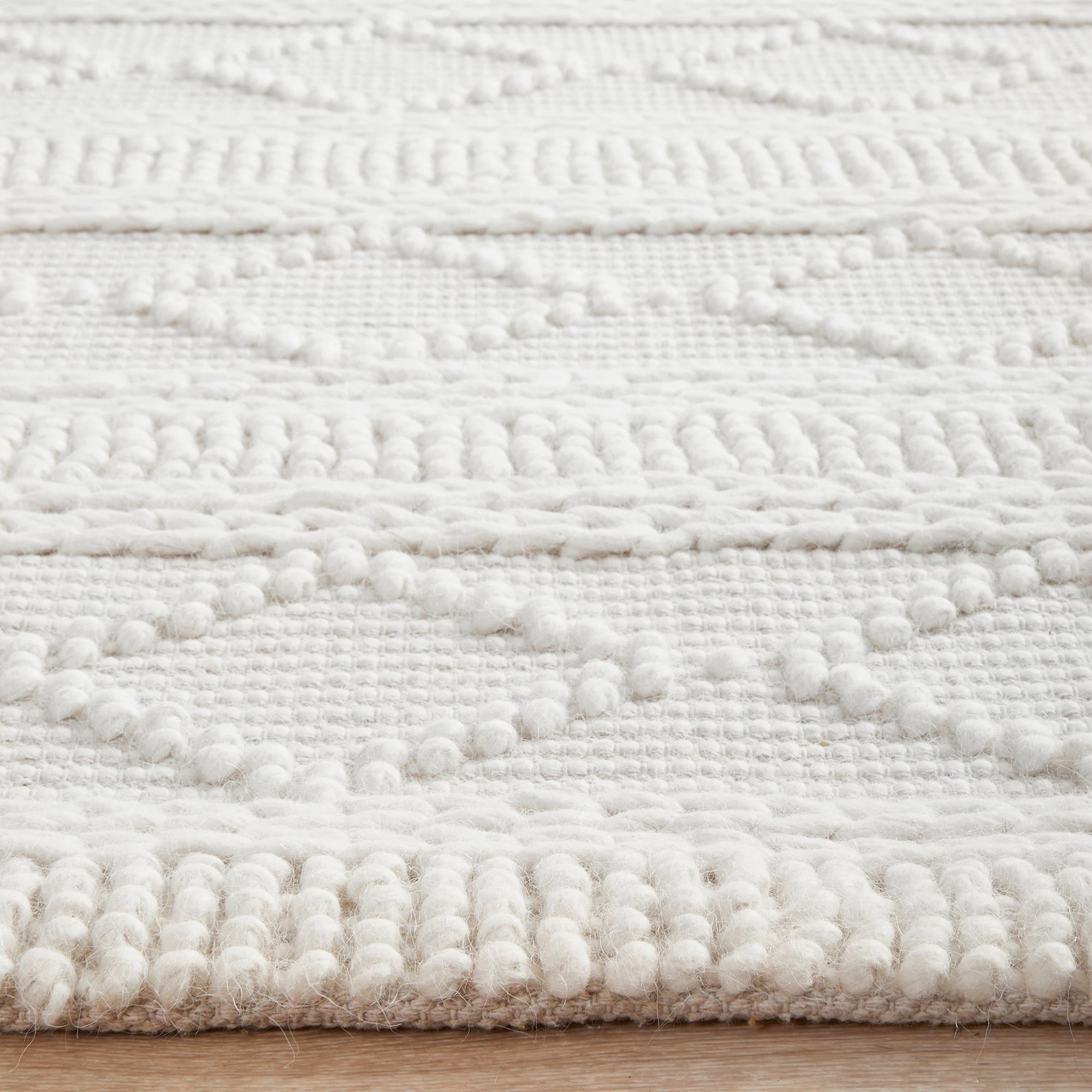 4 Common Ground Rugs Chateau Zoe 280x190cm - Large Hand Loomed Rug - White, 4 of 9