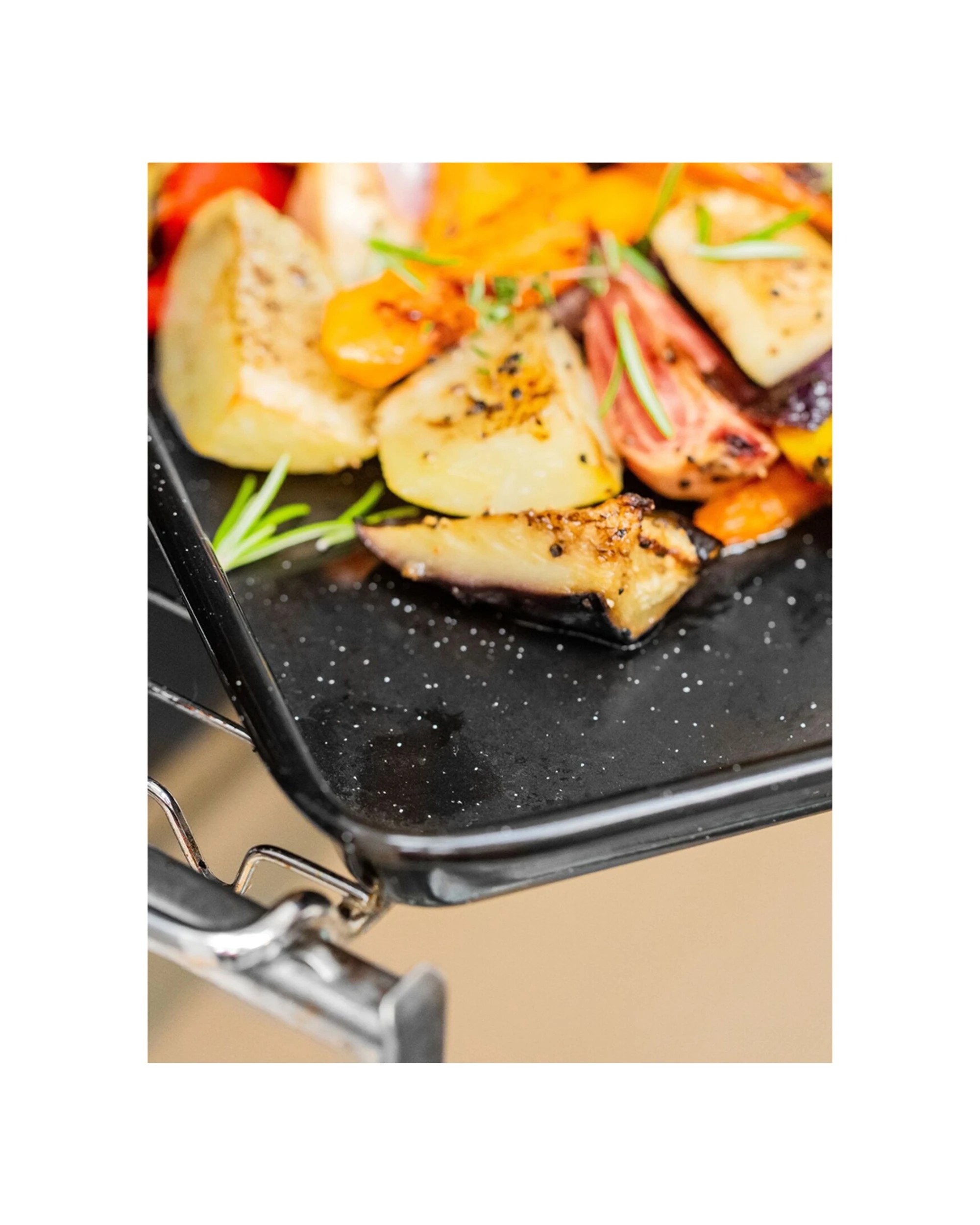 4 MasterCraft Pro Vitreous 39x27cm Enamel Rectangle Baking Tray - Black, 4 of 5