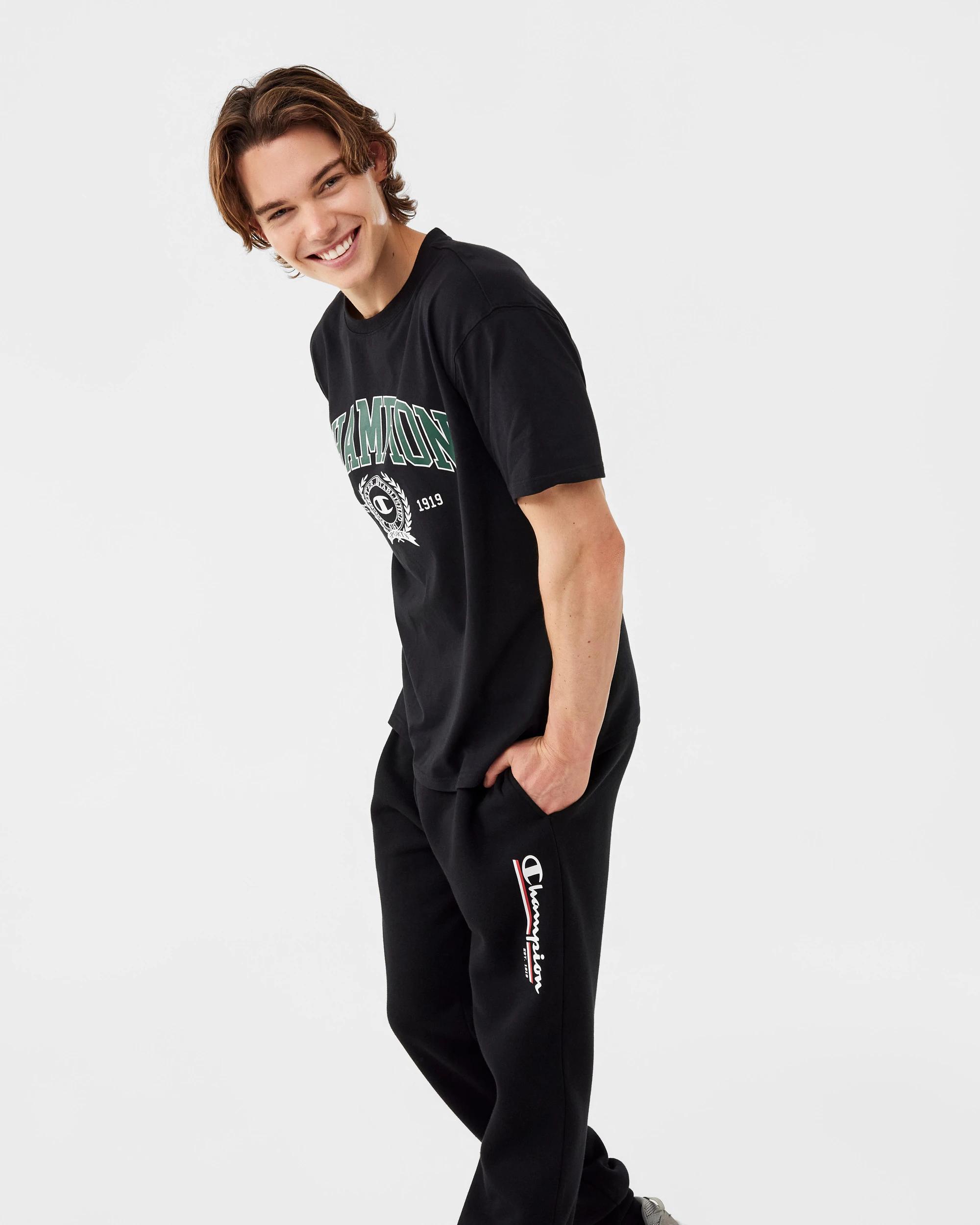 8 Champion Varsity Adult T‑shirt Black, 8 of 9