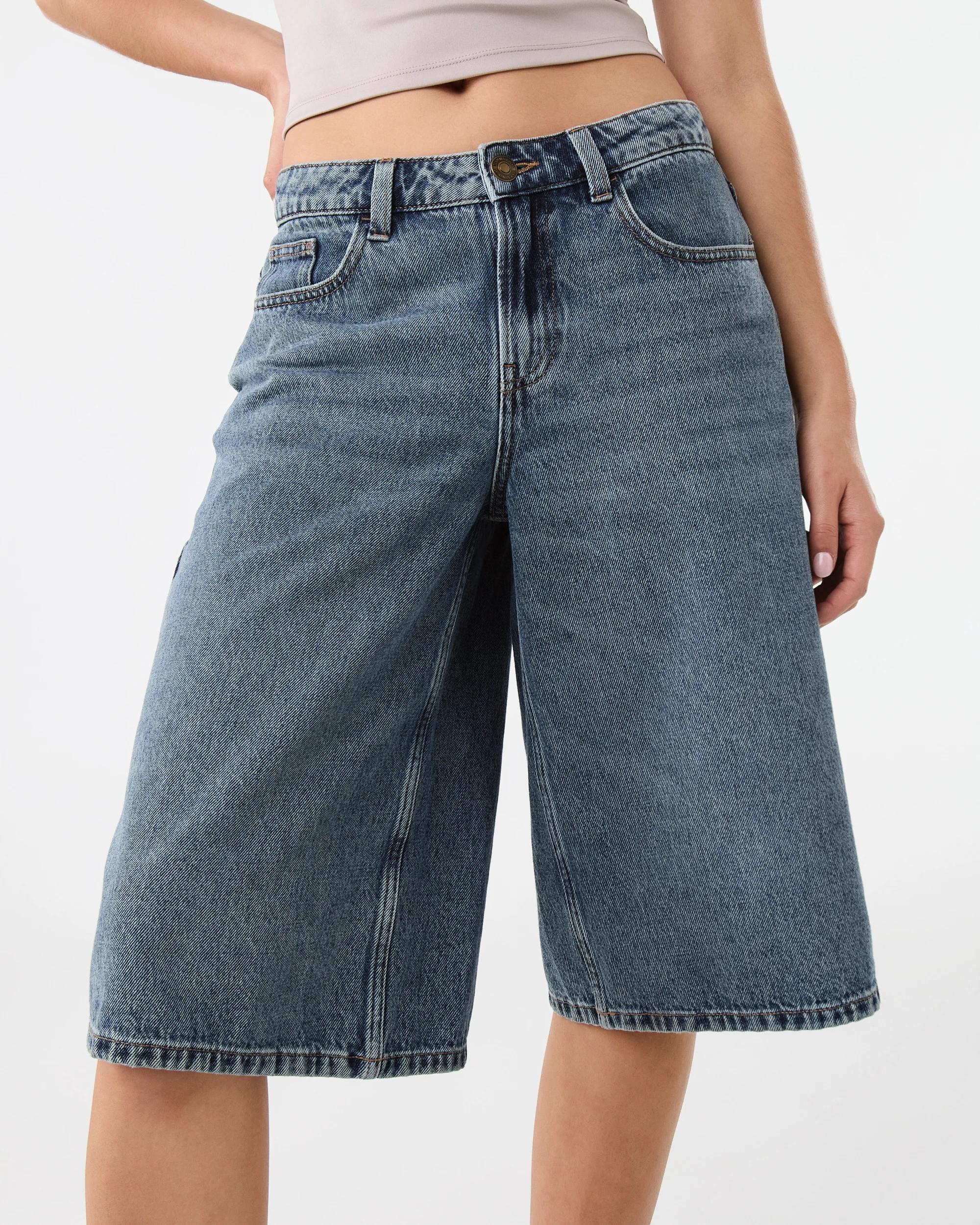 1 Carpenter Jorts Mid Wash, 1 of 9