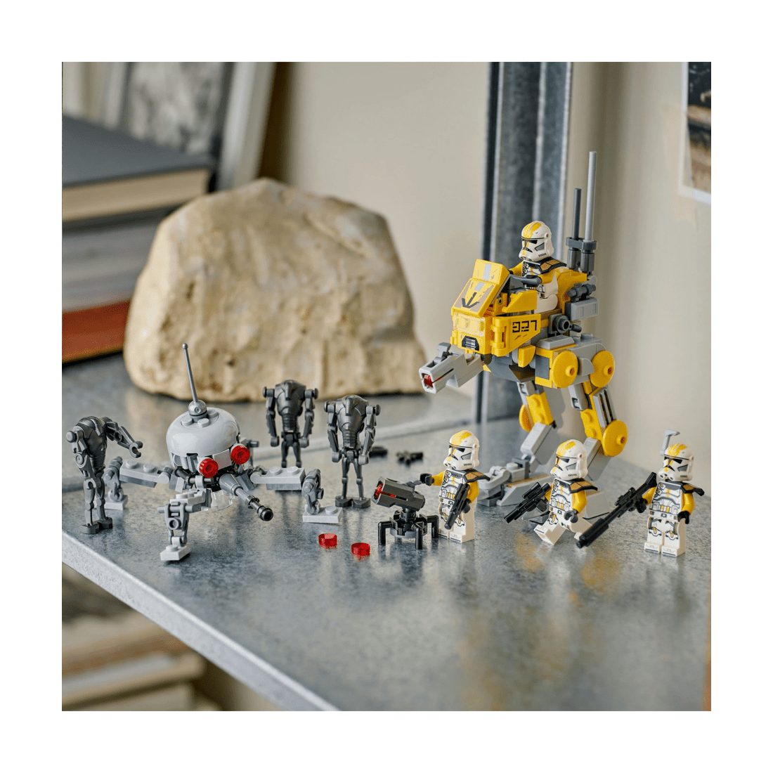 9 LEGO Star Wars 327th Star Corps Clone Troopers Battle Pack 75431, 9 of 10