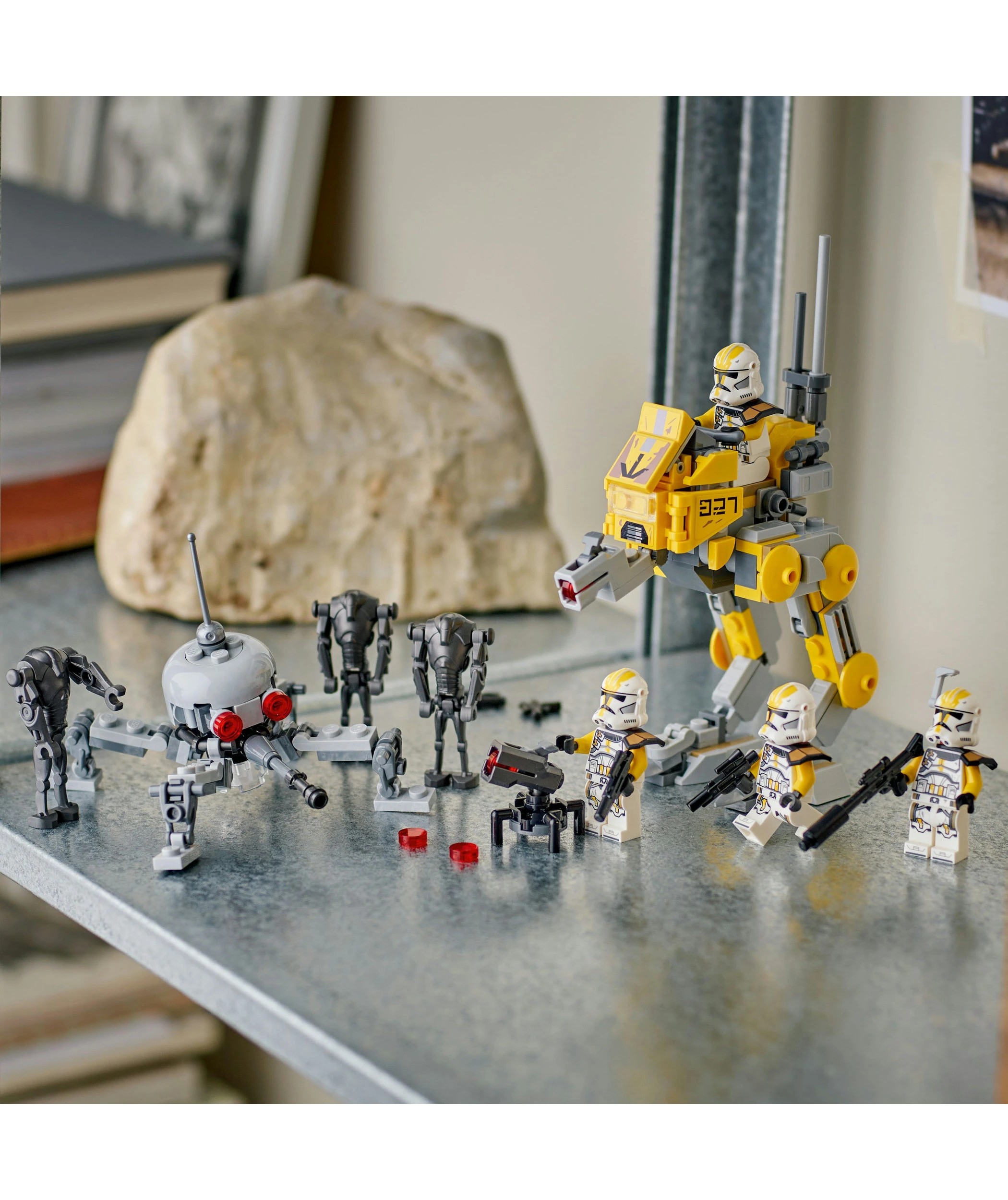 9 LEGO Star Wars 327th Star Corps Clone Troopers Battle Pack 75431, 9 of 10