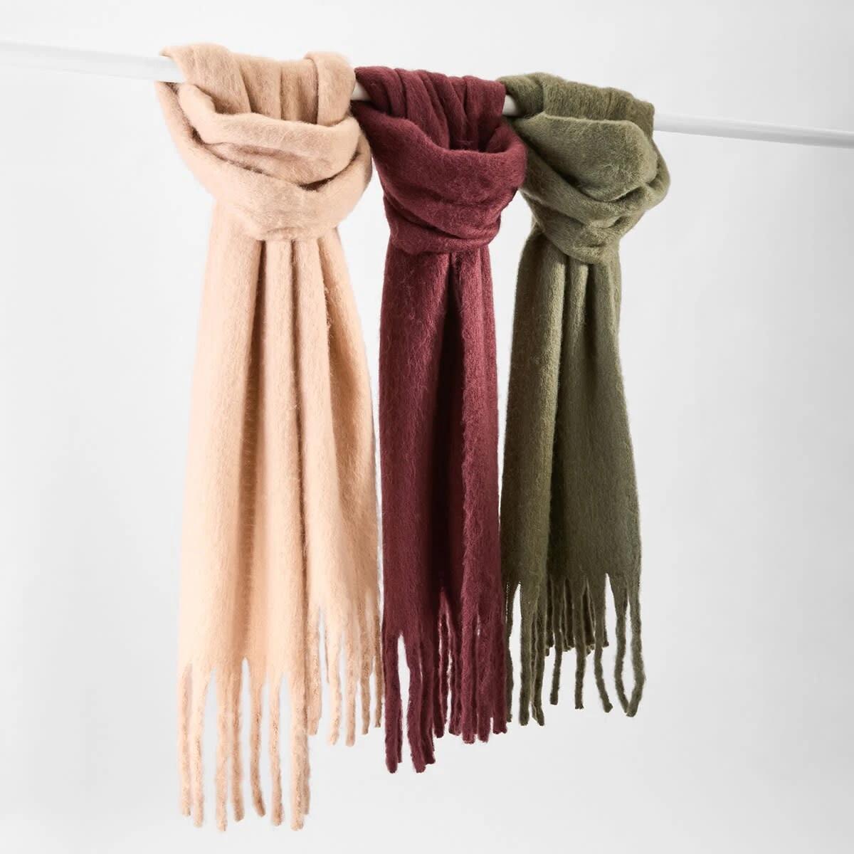 4 Fluffy Scarf Mulberry, 4 of 4