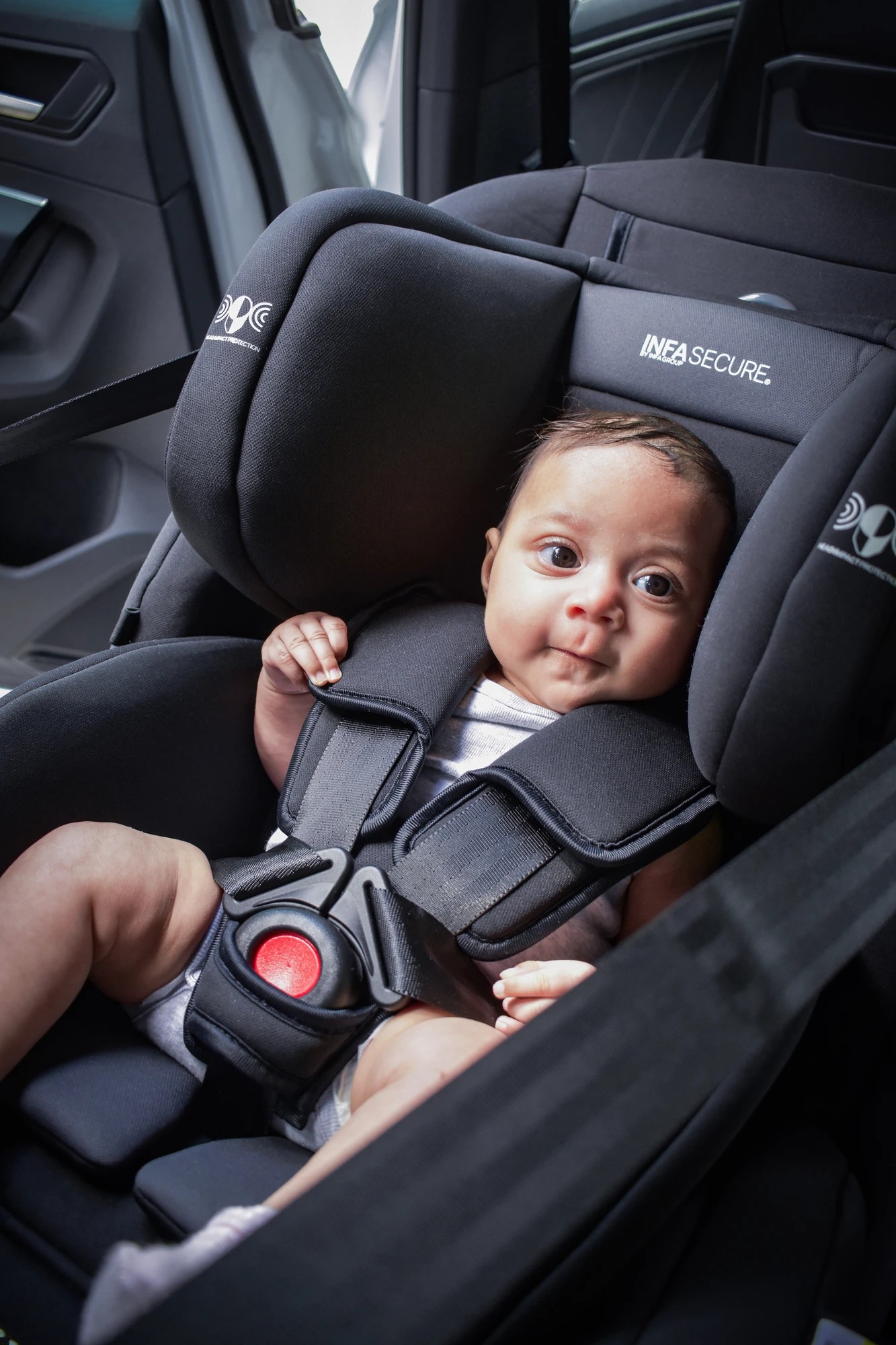 1 InfaSecure Rapid Child Car Seat, 1 of 10