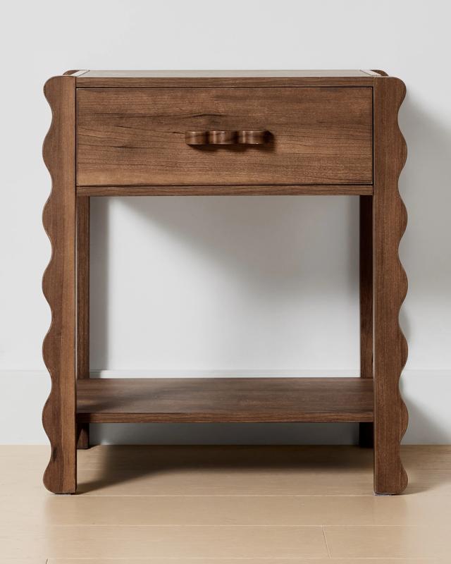 Millie Bedside T