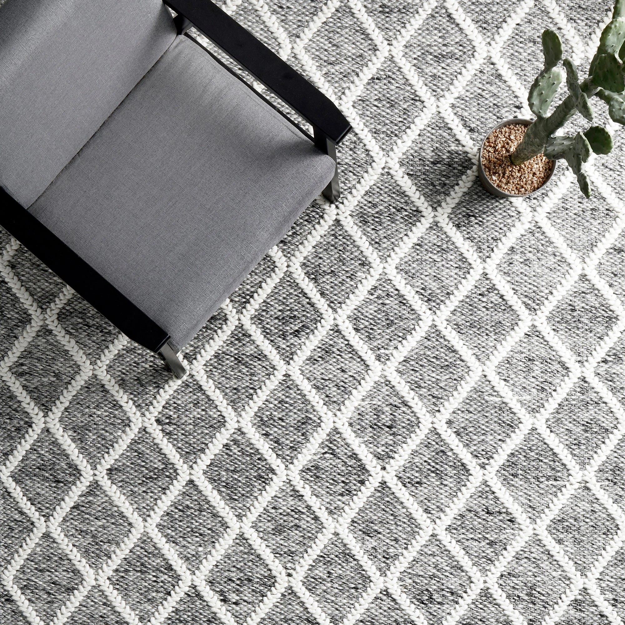 2 Common Ground Rugs Valor Grey 225x155cm - Medium Hand Loomed Rug - Grey, 2 of 7