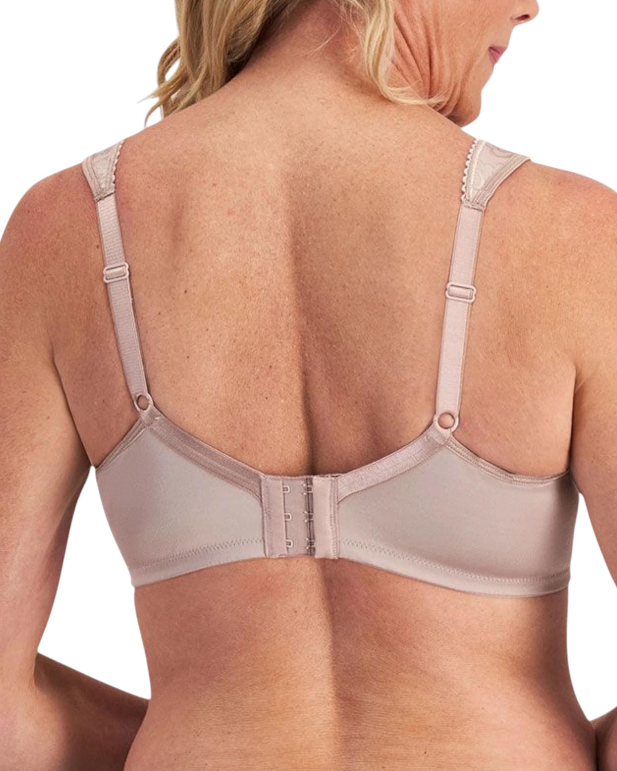2 Playtex Ultimate Lift And Support Bra SANDSHELL, 2 of 3