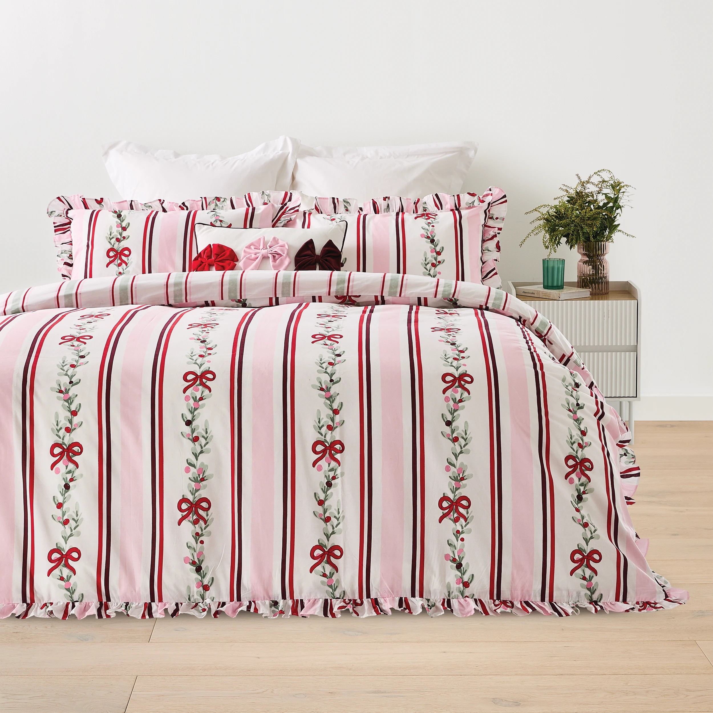 1 Festive Floral Cotton Rich Reversible Quilt Cover Set - Queen Bed, 1 of 7