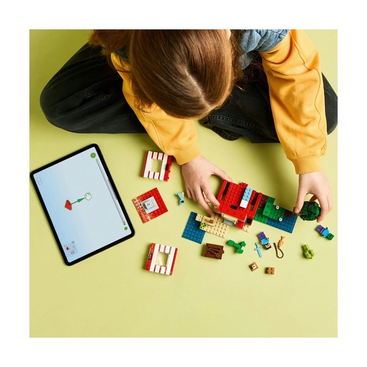 7 LEGO Minecraft The TNT Jungle House 21275, 7 of 10