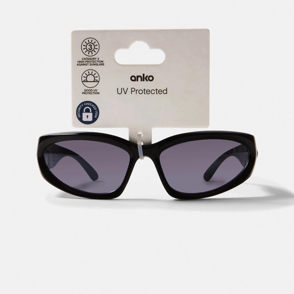 6 Wrap Sunglasses Black, 6 of 6