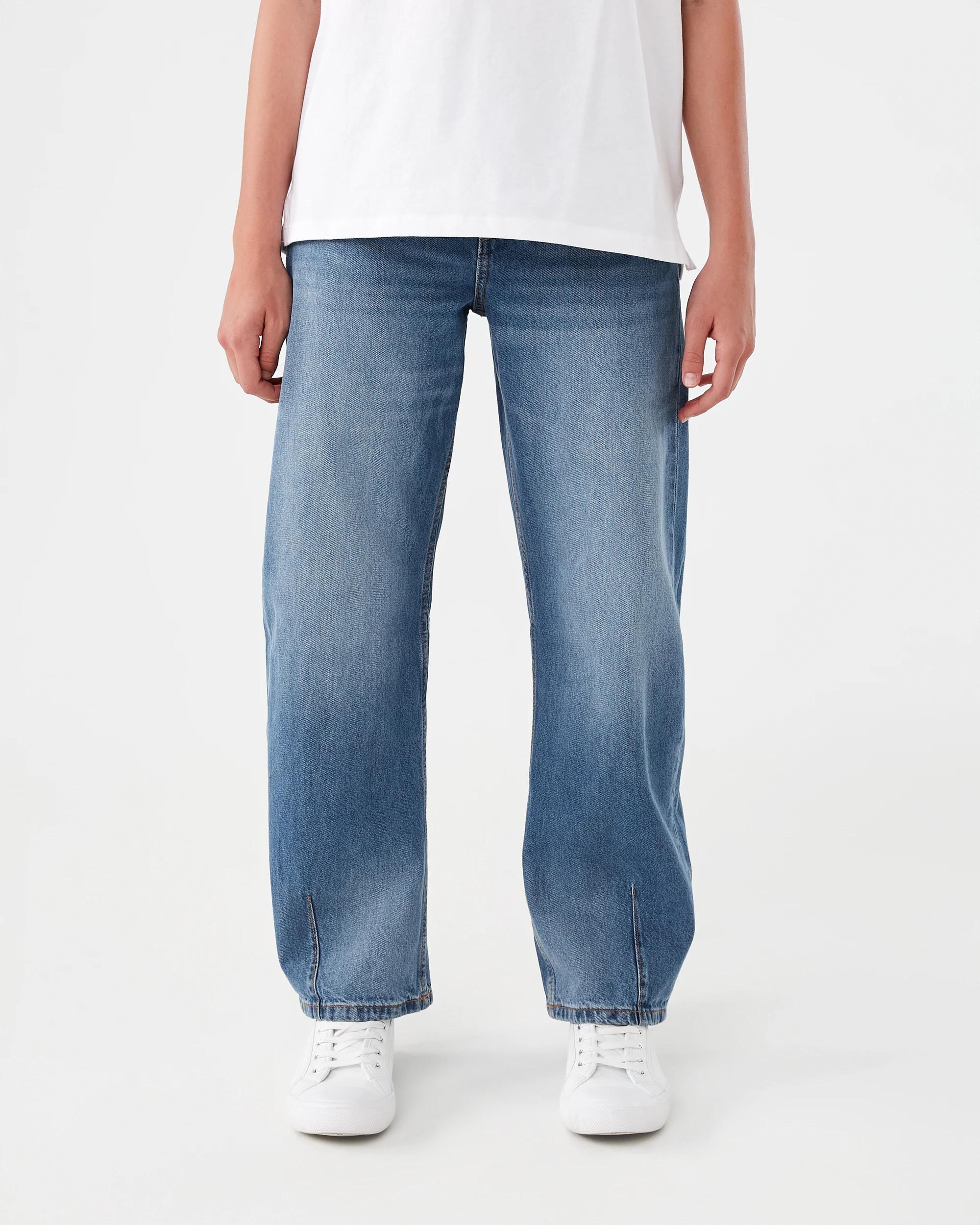 1 Barrel Leg Jeans with Pocket Detail Light Wash, 1 of 7