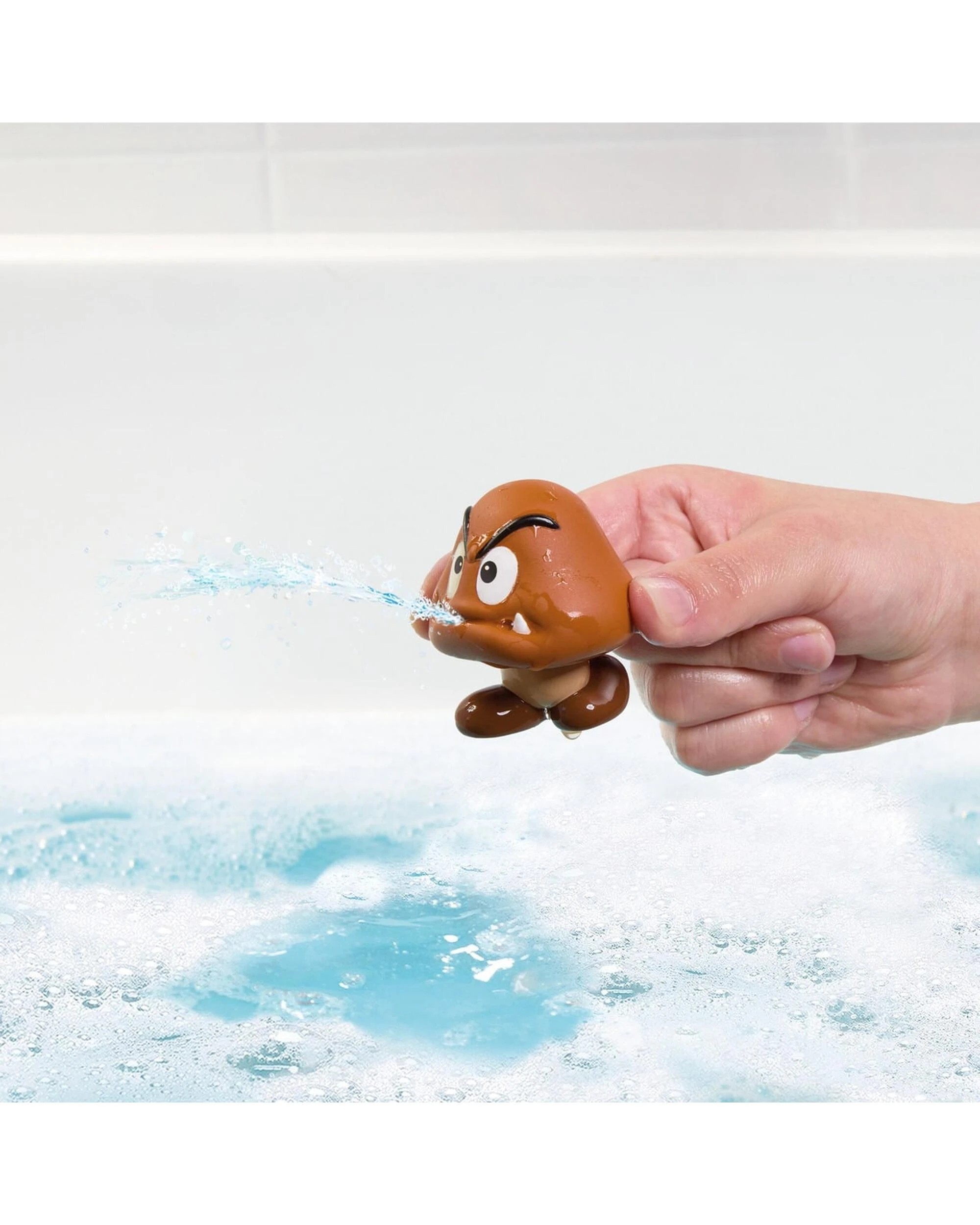 3 Tomy Toomies Super Mario Bath Squirters Mario and Goomba, 3 of 4