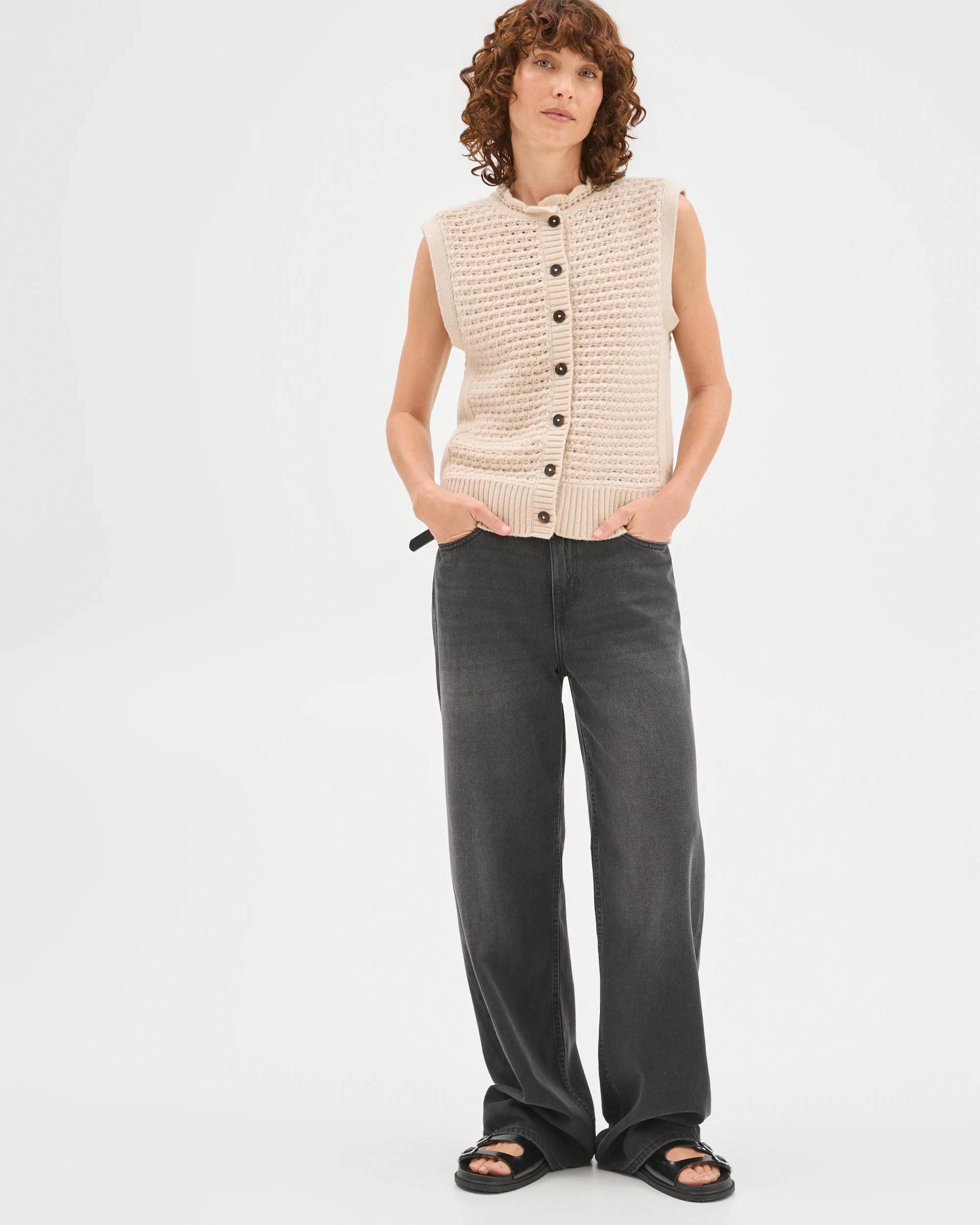 4 Target Woman Basket Stitch Ruffle Neck Vest PUMICE, 4 of 7