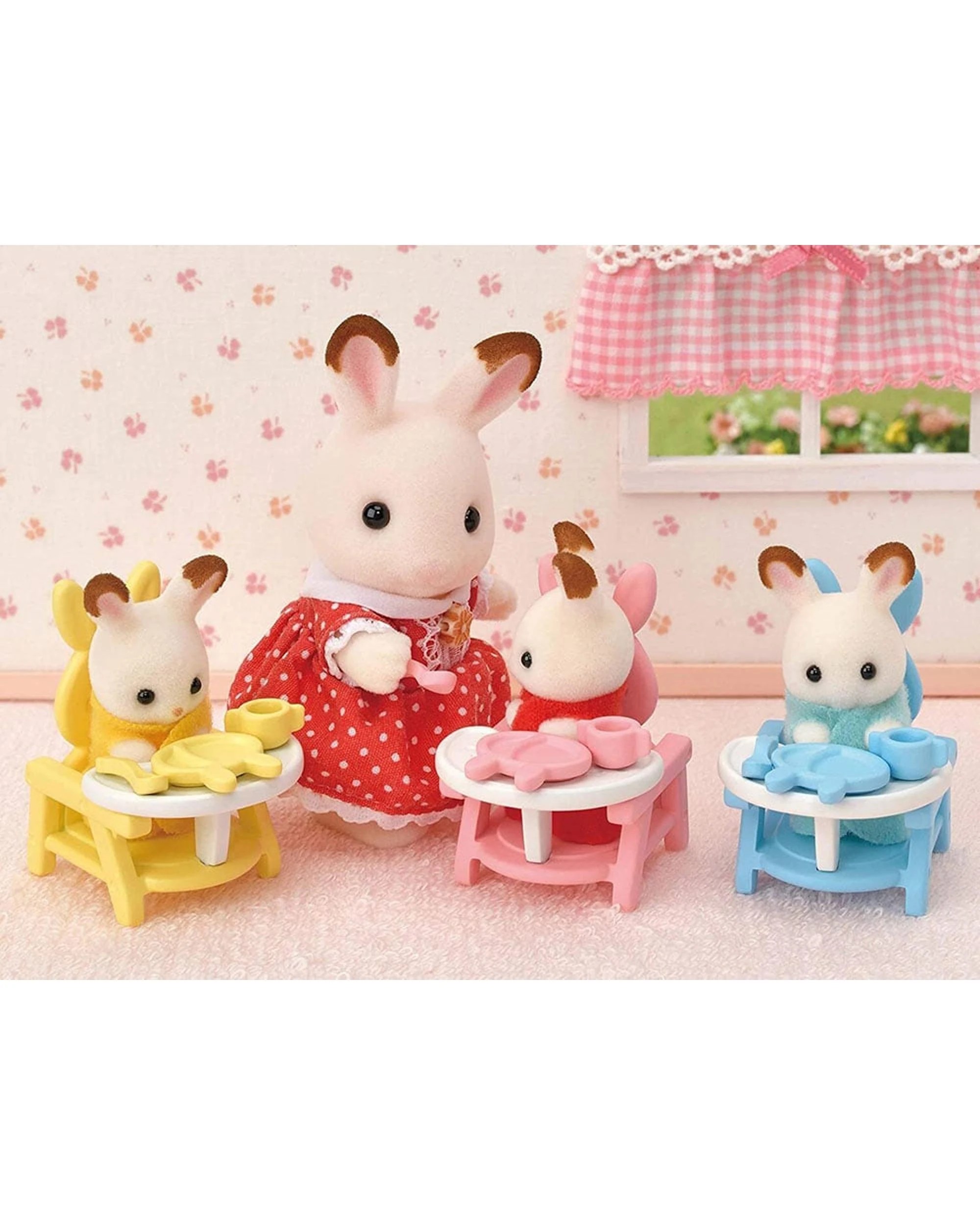 5 Sylvanian Families Triplets Care Set, 5 of 5