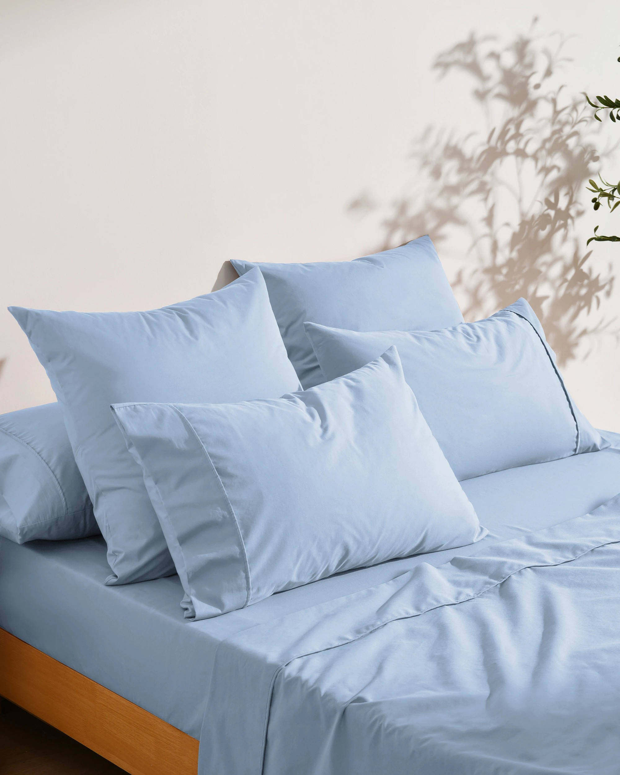 7 Dreamaker 250TC Cotton & Recycled Polyester Blend Sheet Set - Queen Bed - Pale Blue, 7 of 7
