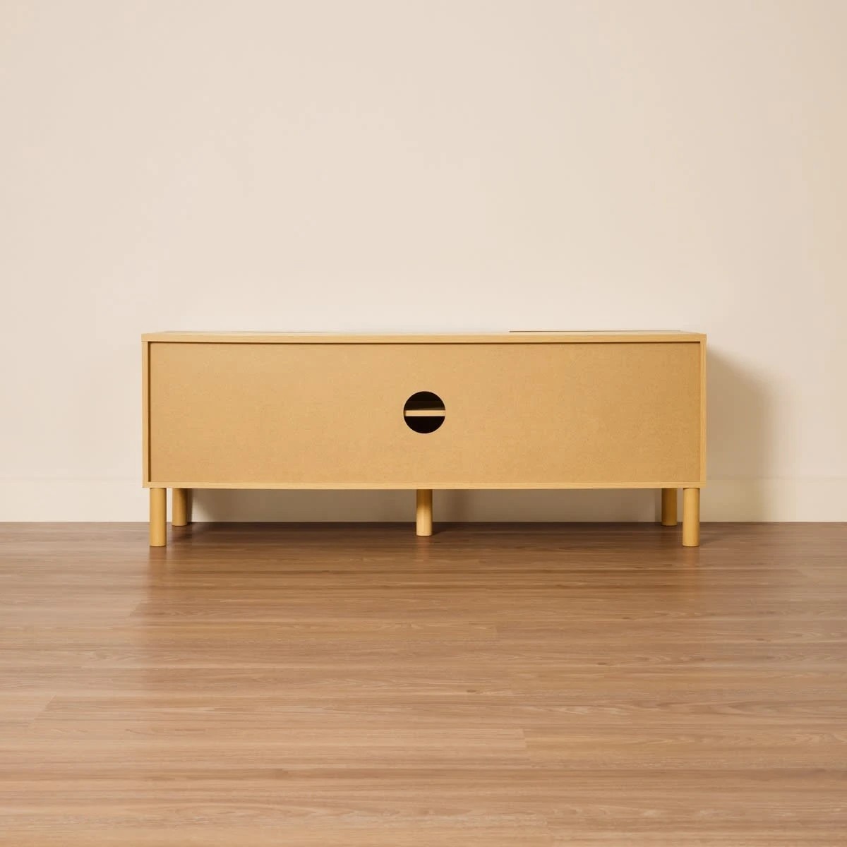 5 Ryan Entertainment Unit, 5 of 8