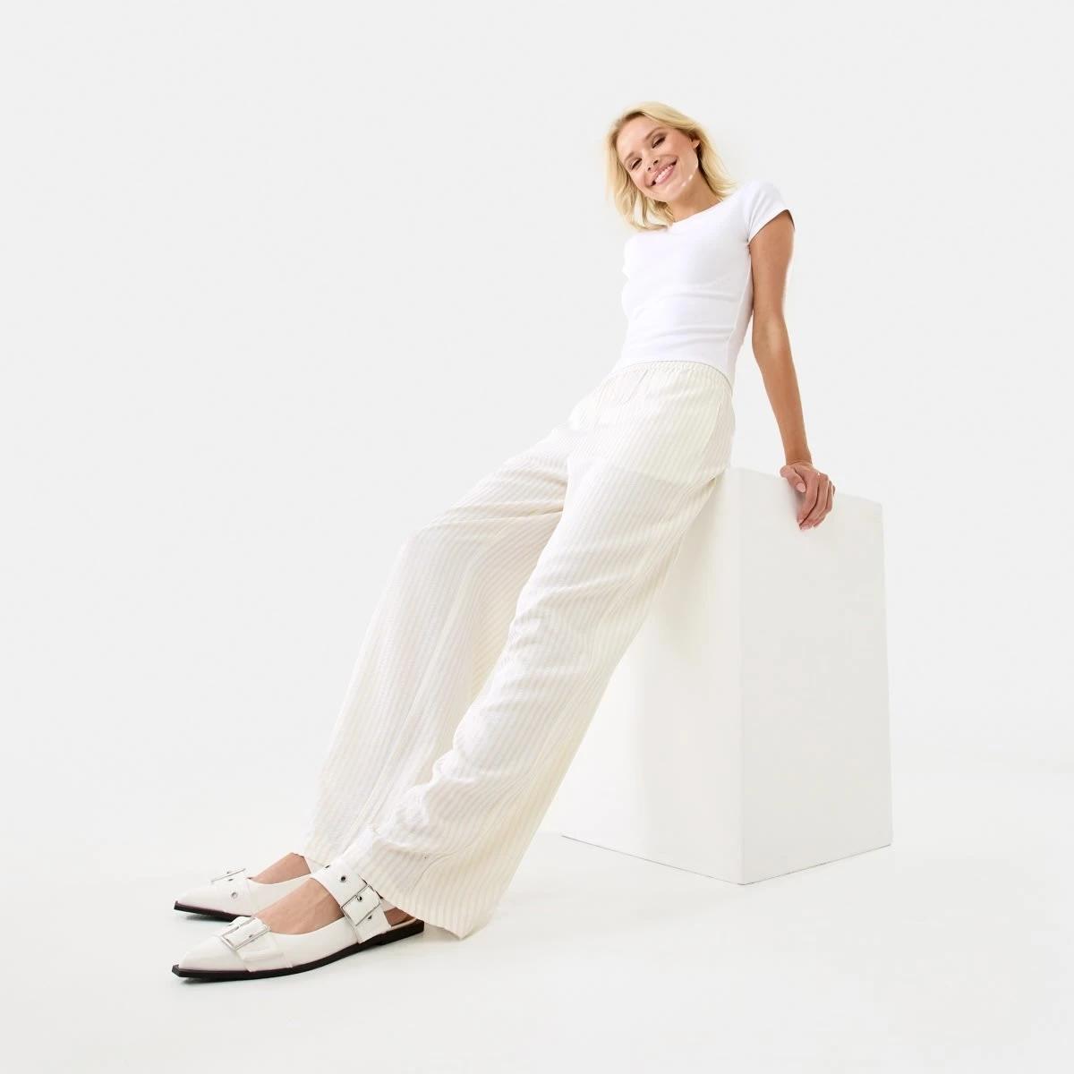 7 Relaxed Pants Yllw Strp, 7 of 7