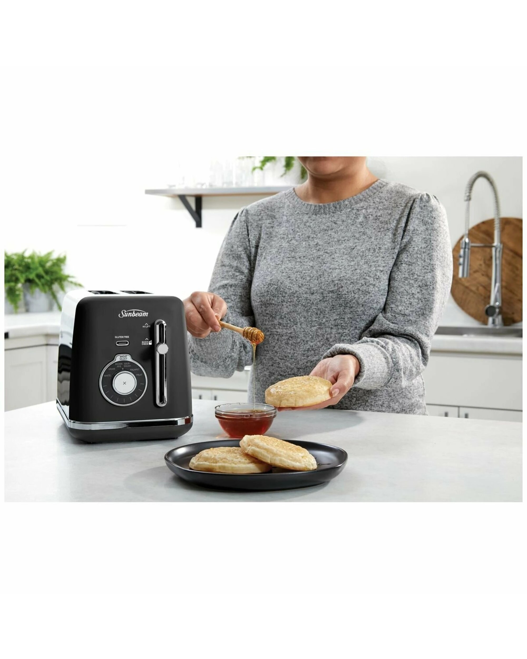 3 Sunbeam Alinea Select 2 Slice Toaster, 3 of 3