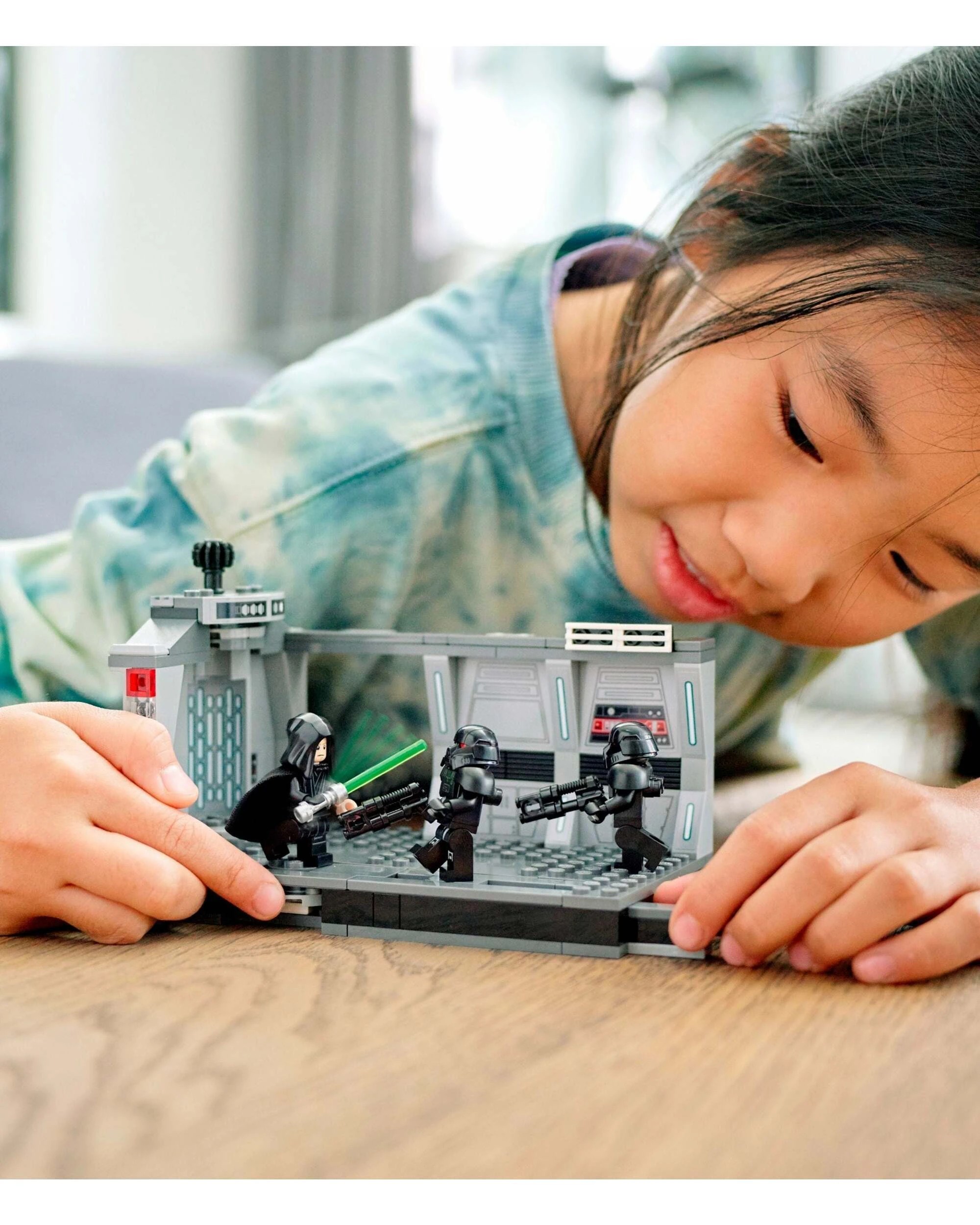 3 LEGO 75324 Star Wars Dark Trooper Attack, 3 of 5