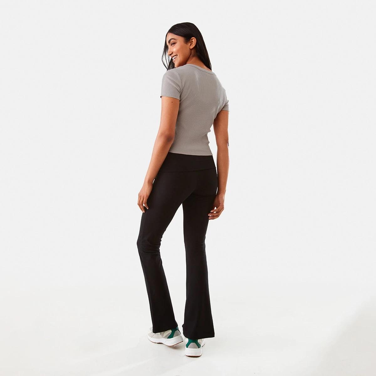 6 Short Sleeve Ribbed Square Neck T-shirt Satellite, 6 of 9