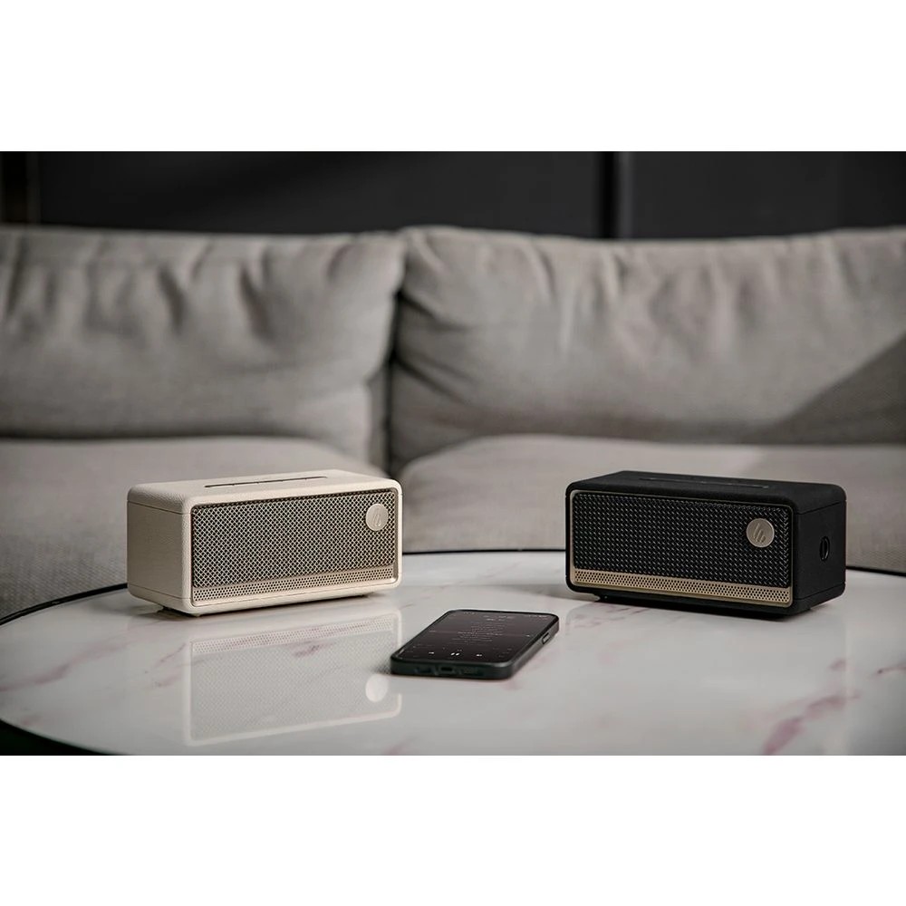 7 EDIFIER ES60 Portable Bluetooth Speaker Black, 7 of 8