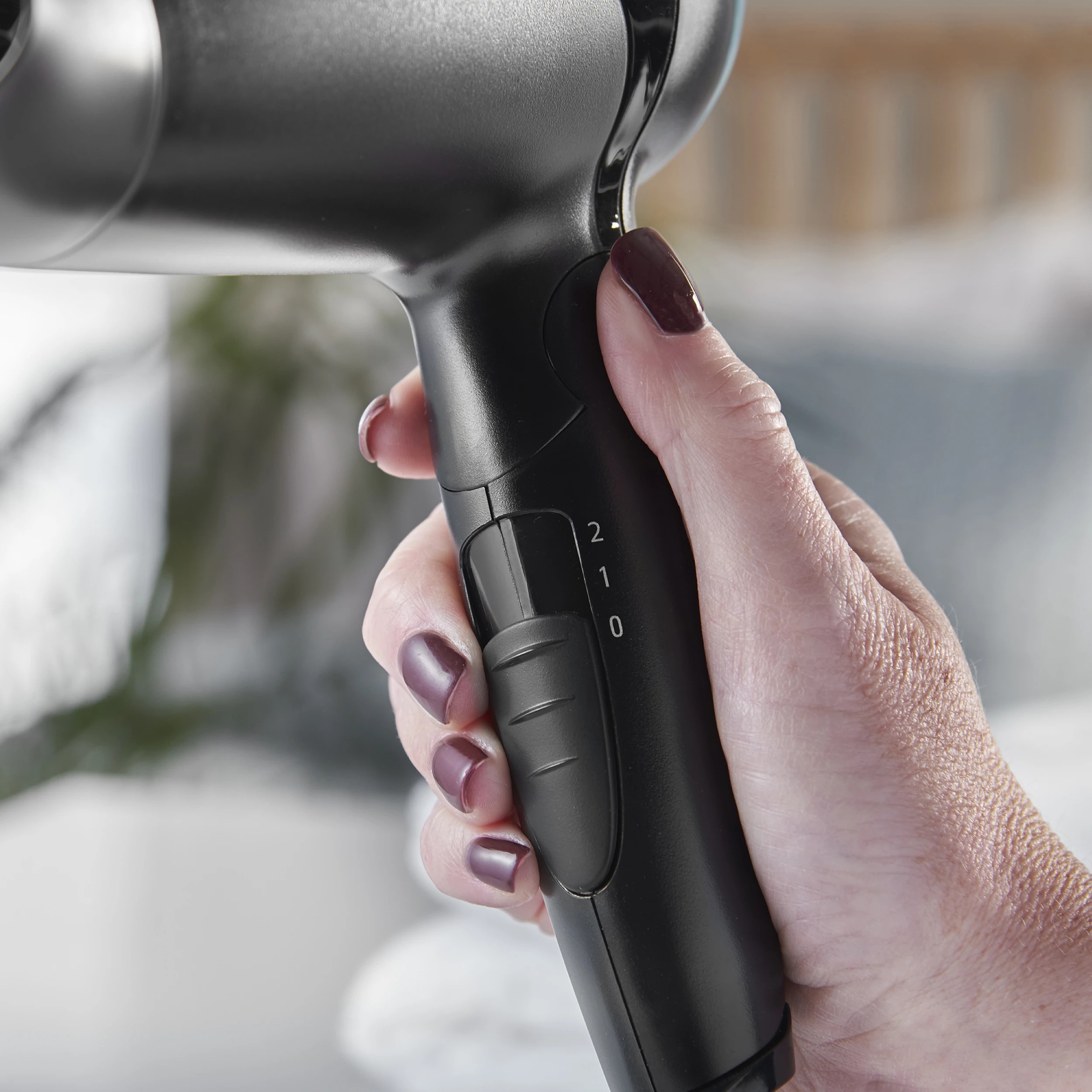 3 Remington 2000W Aero Hair Dryer With Cool Shot And Concentrator For Fast Styling And Drying - Black, 3 of 6