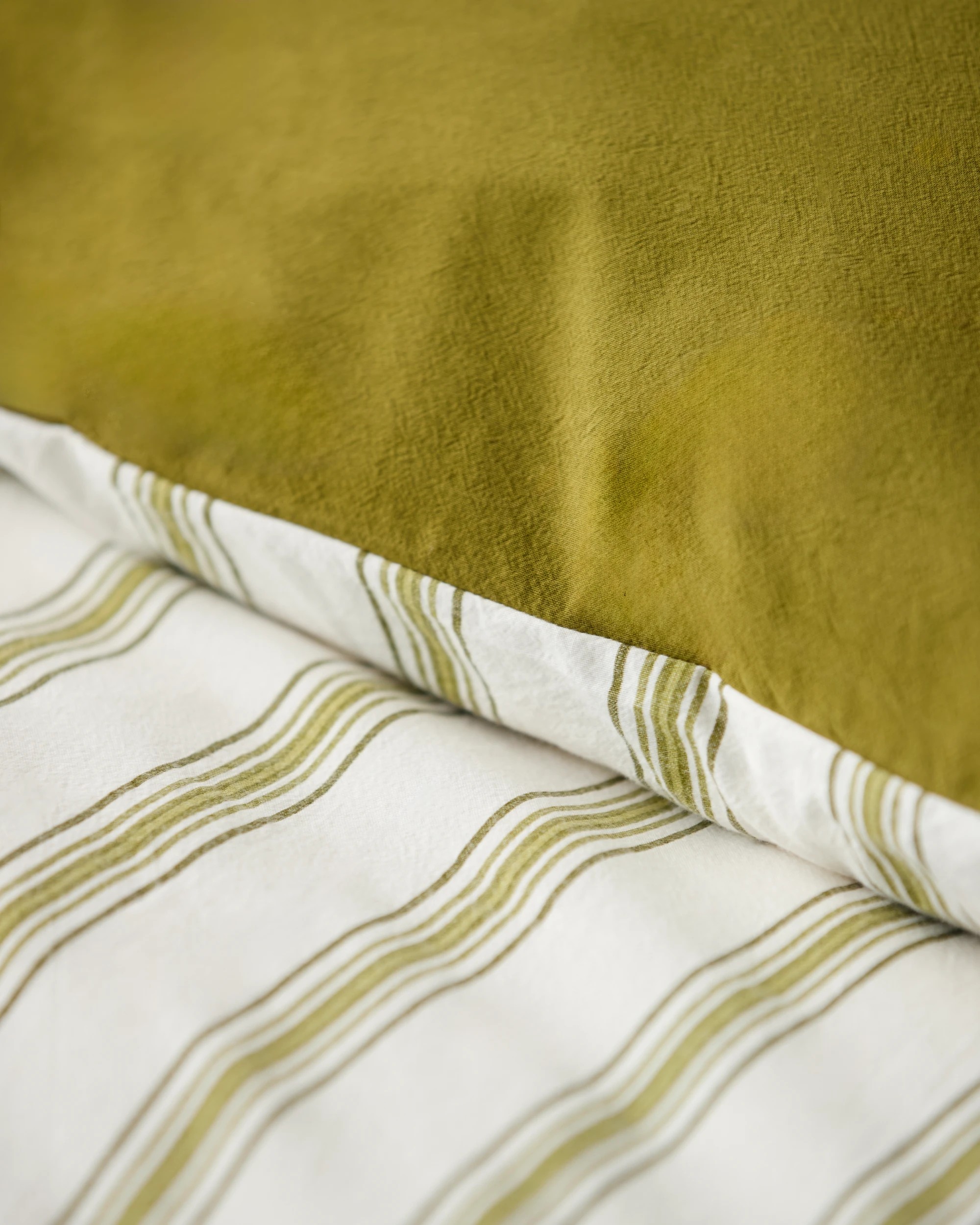 8 Arlo Cotton Stonewash Quilt Cover Set - Super King Bed - Green, 8 of 8
