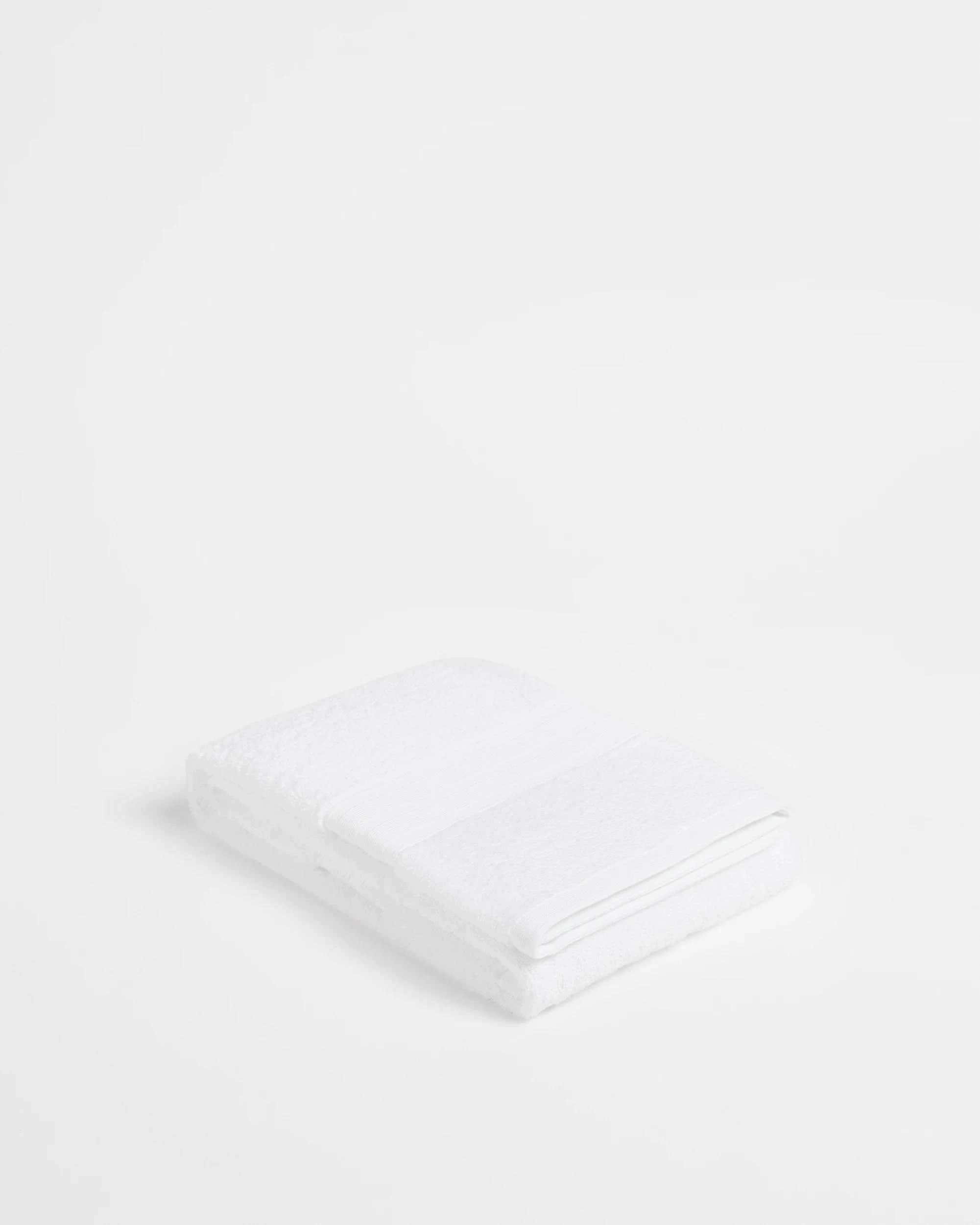 1 Grandeur Australian Cotton Bath Towel - White, 1 of 2