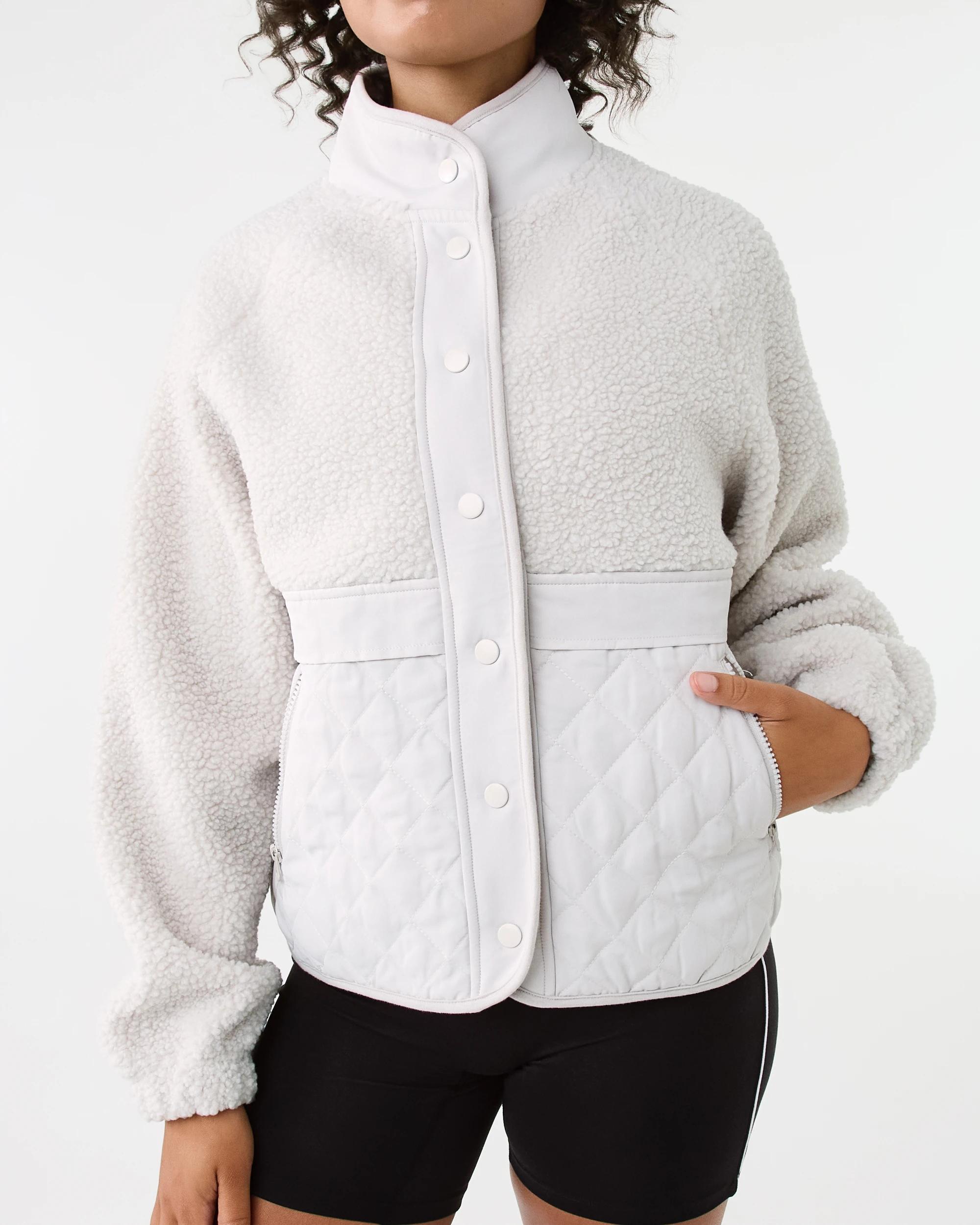 7 Active Womens Contrast Sherpa Quilted Jacket Peak Grey, 7 of 8