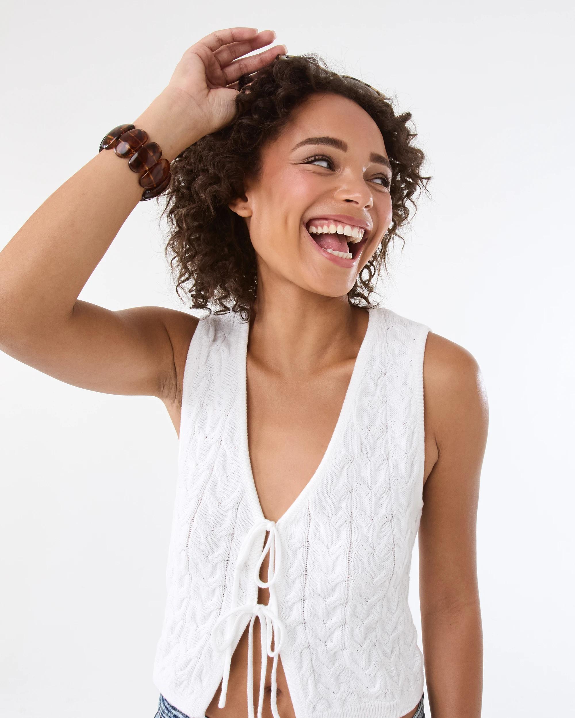 5 True Knit Cable Tie Vest Snw White, 5 of 8