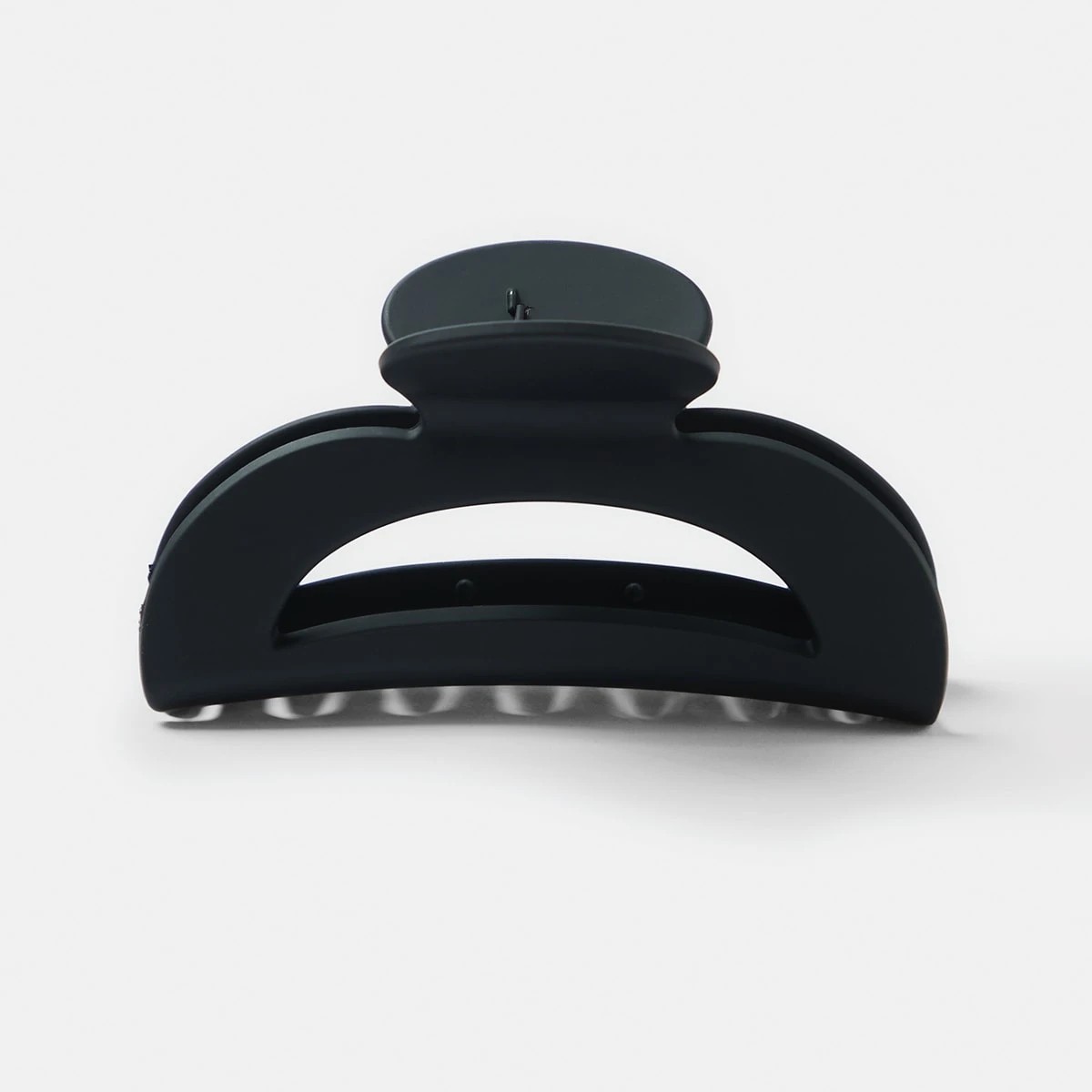 1 Black Large Cut Out Hair Clip, 1 of 4