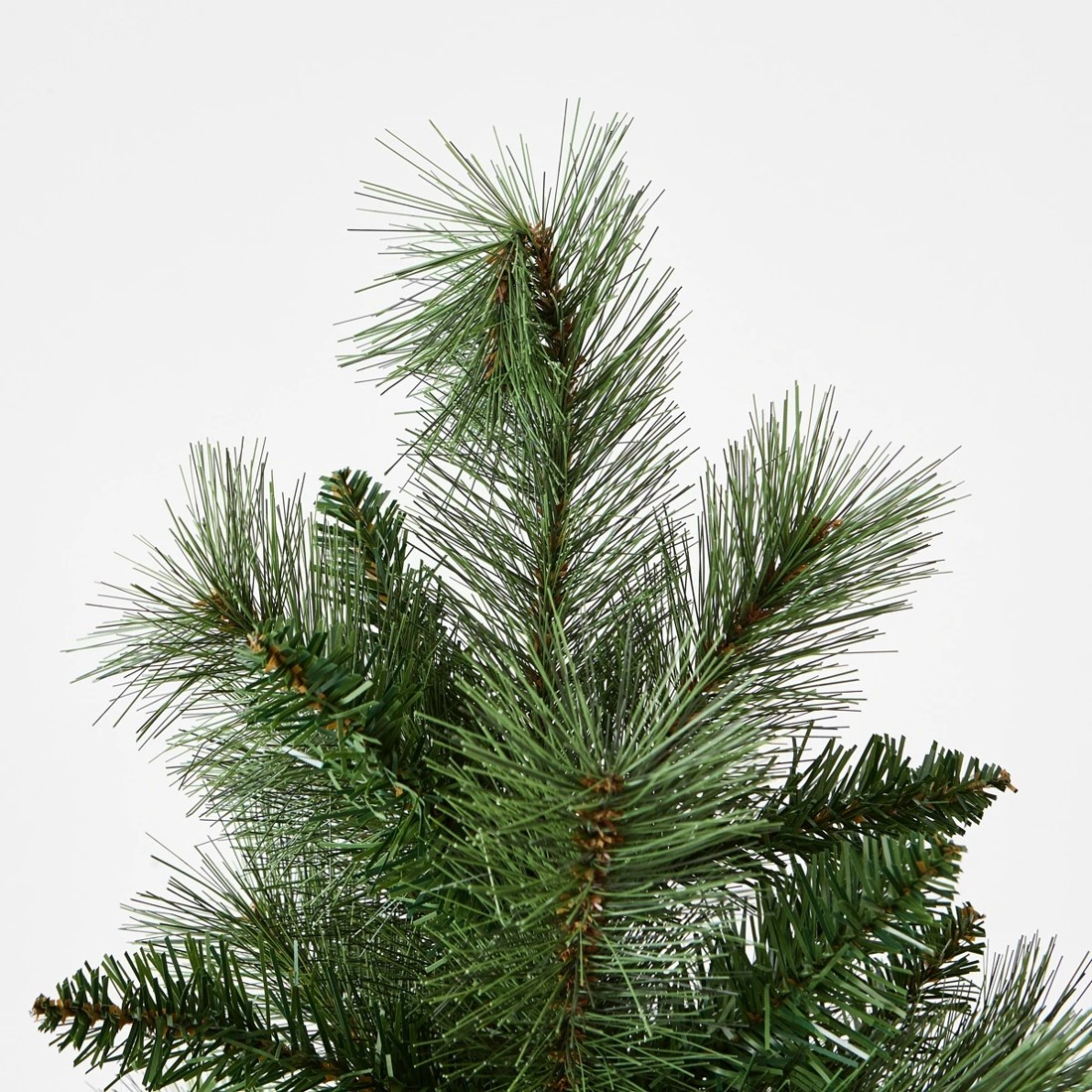 2 1.82m (6ft) Kingston Christmas Tree, 2 of 4