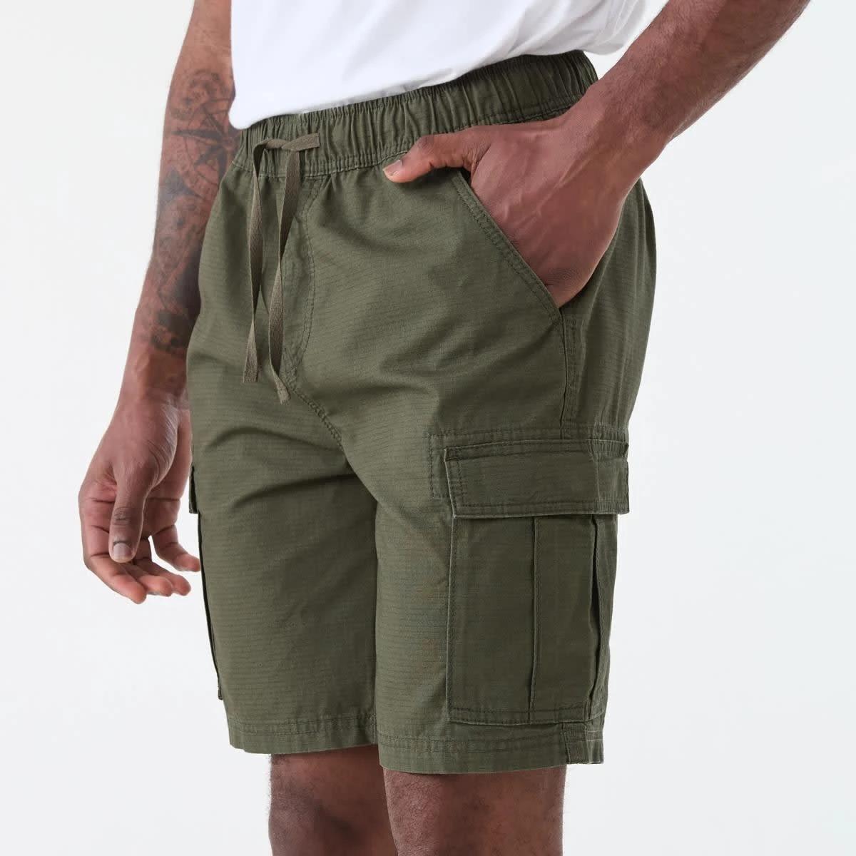 2 Textured Cargo Shorts TUSSOCK GREEN, 2 of 7