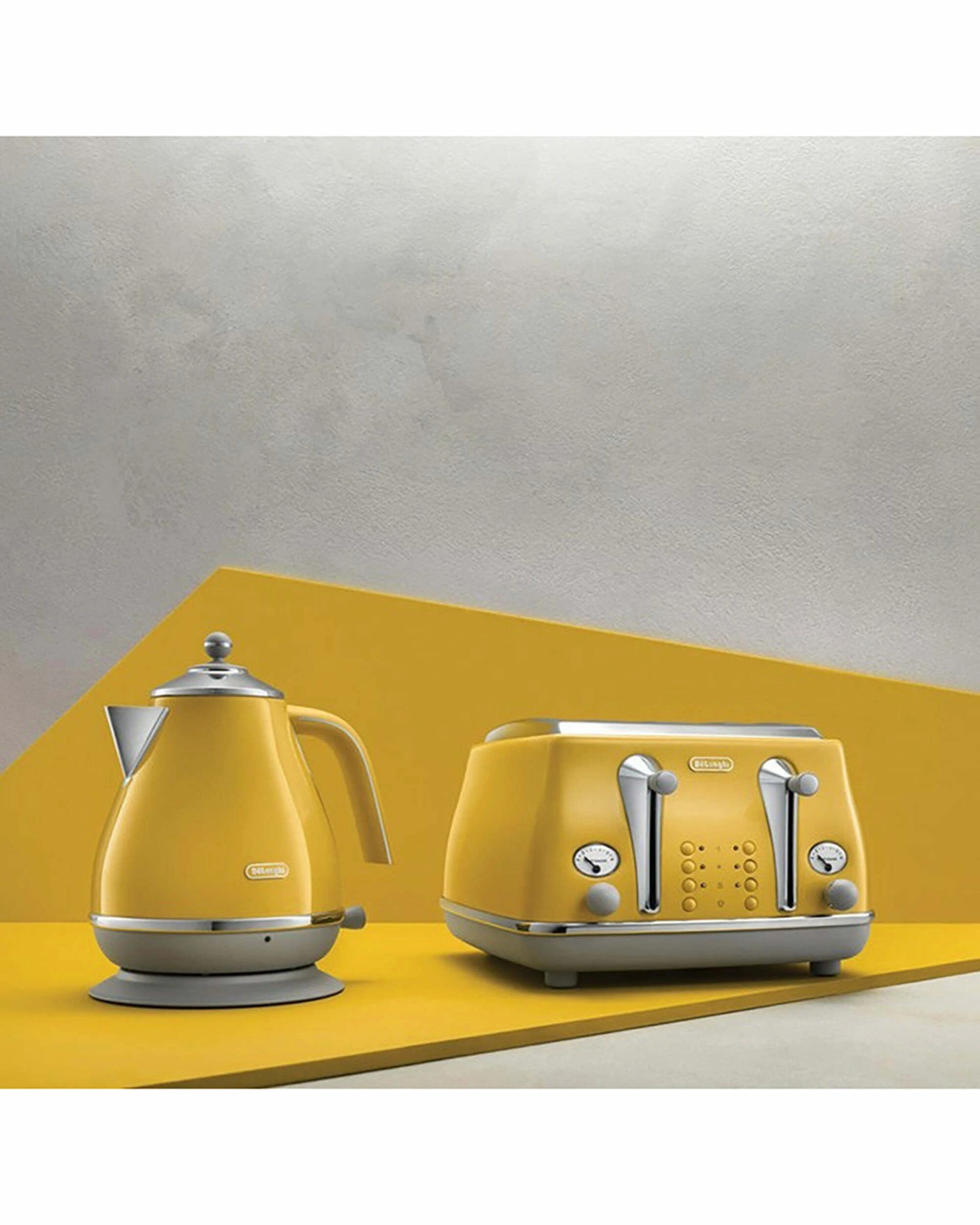 3 DeLonghi Icona Capitals 4 Slice Toaster - New York Yellow - YELLOW, 3 of 3