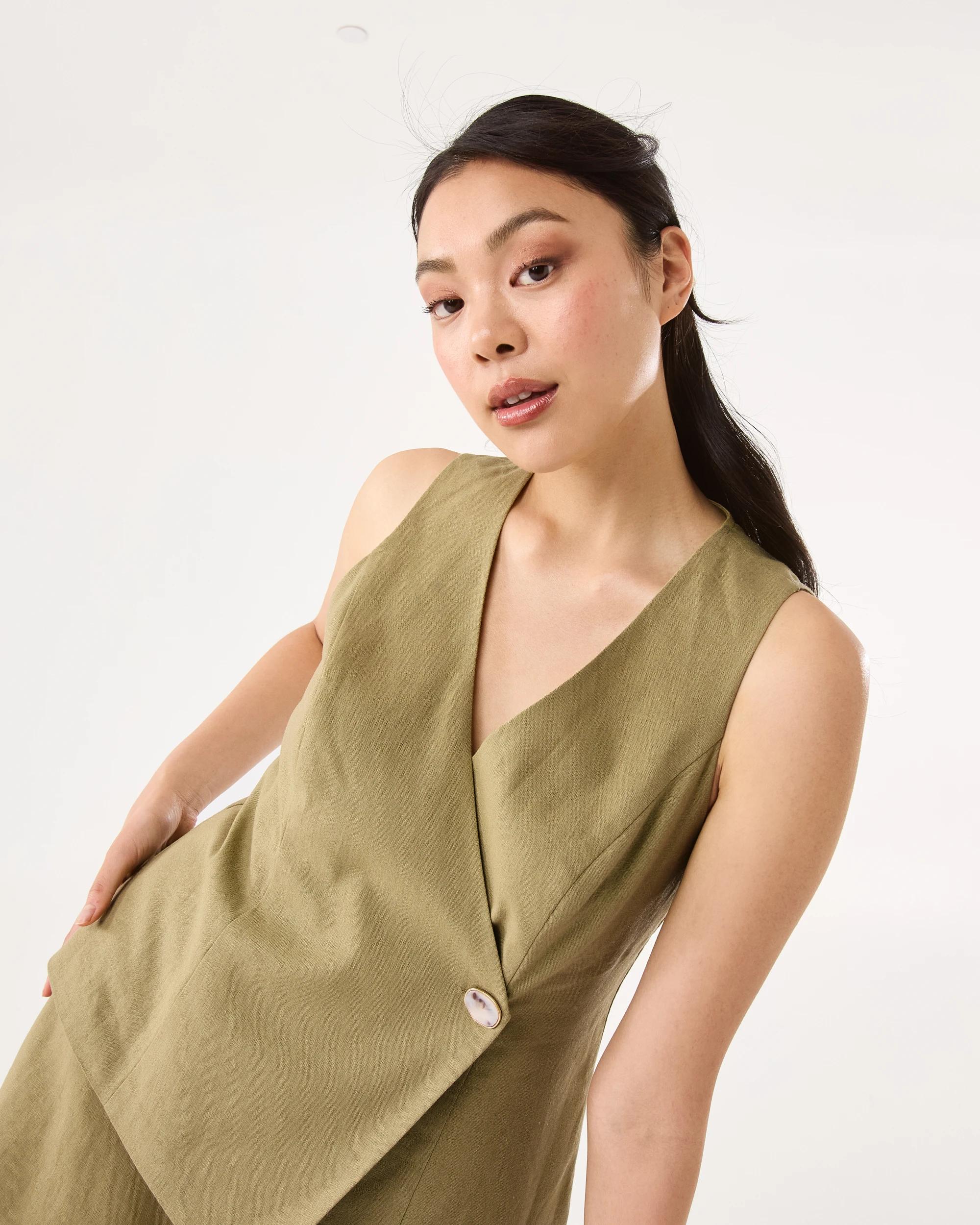 5 Sleeveless Wrap Linen Blend Waistcoat Urban Grn, 5 of 8