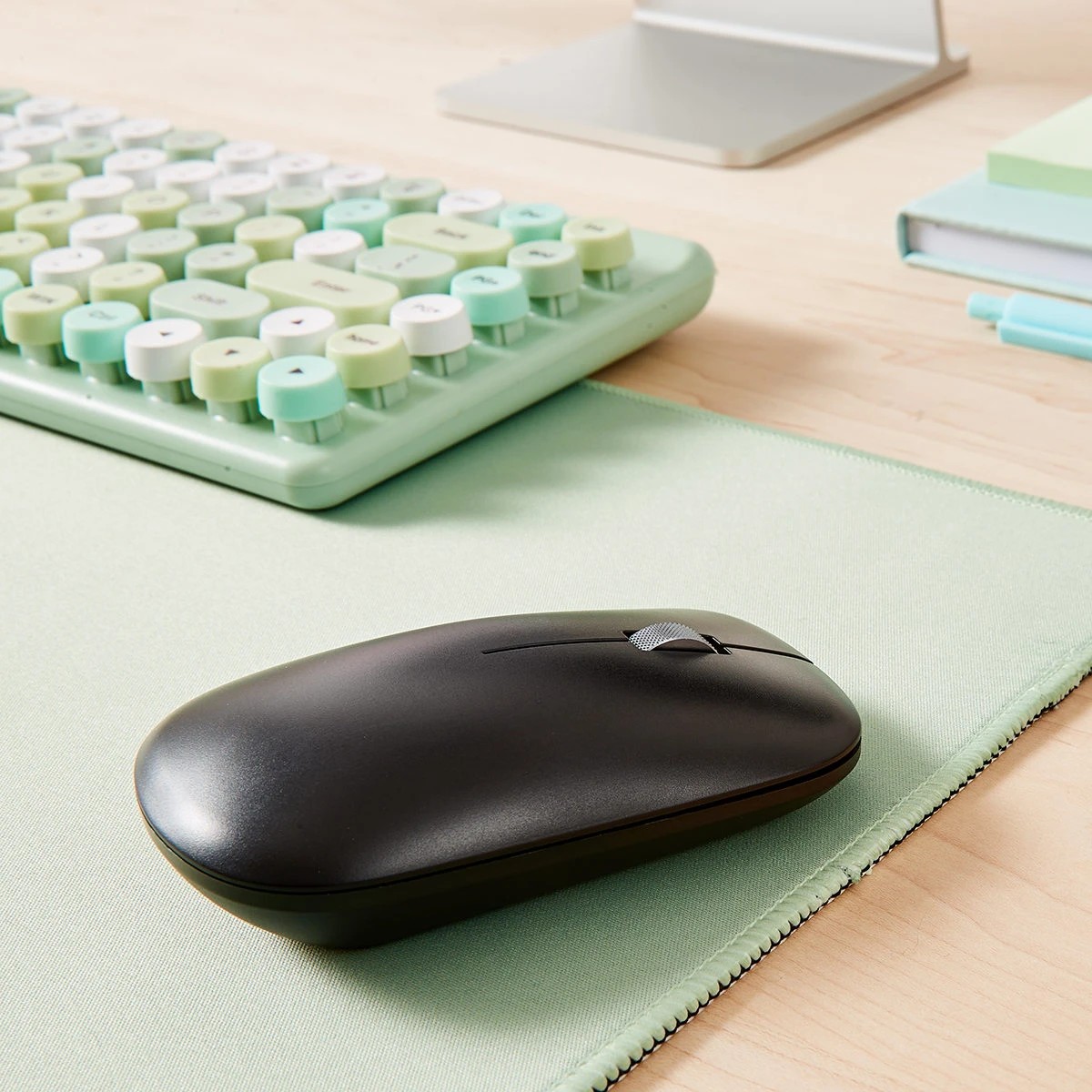 1 Wireless Slim Mouse - Black, 1 of 7