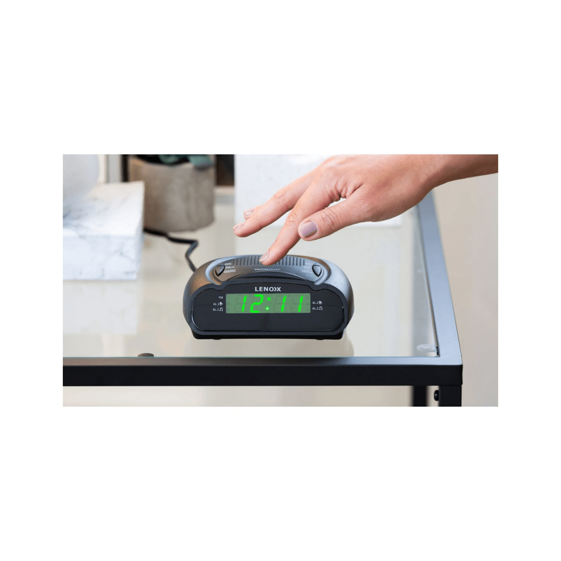 4 Lenoxx AM/FM Alarm Clock & Radio w/ Green LED Time Numbering, 4 of 5