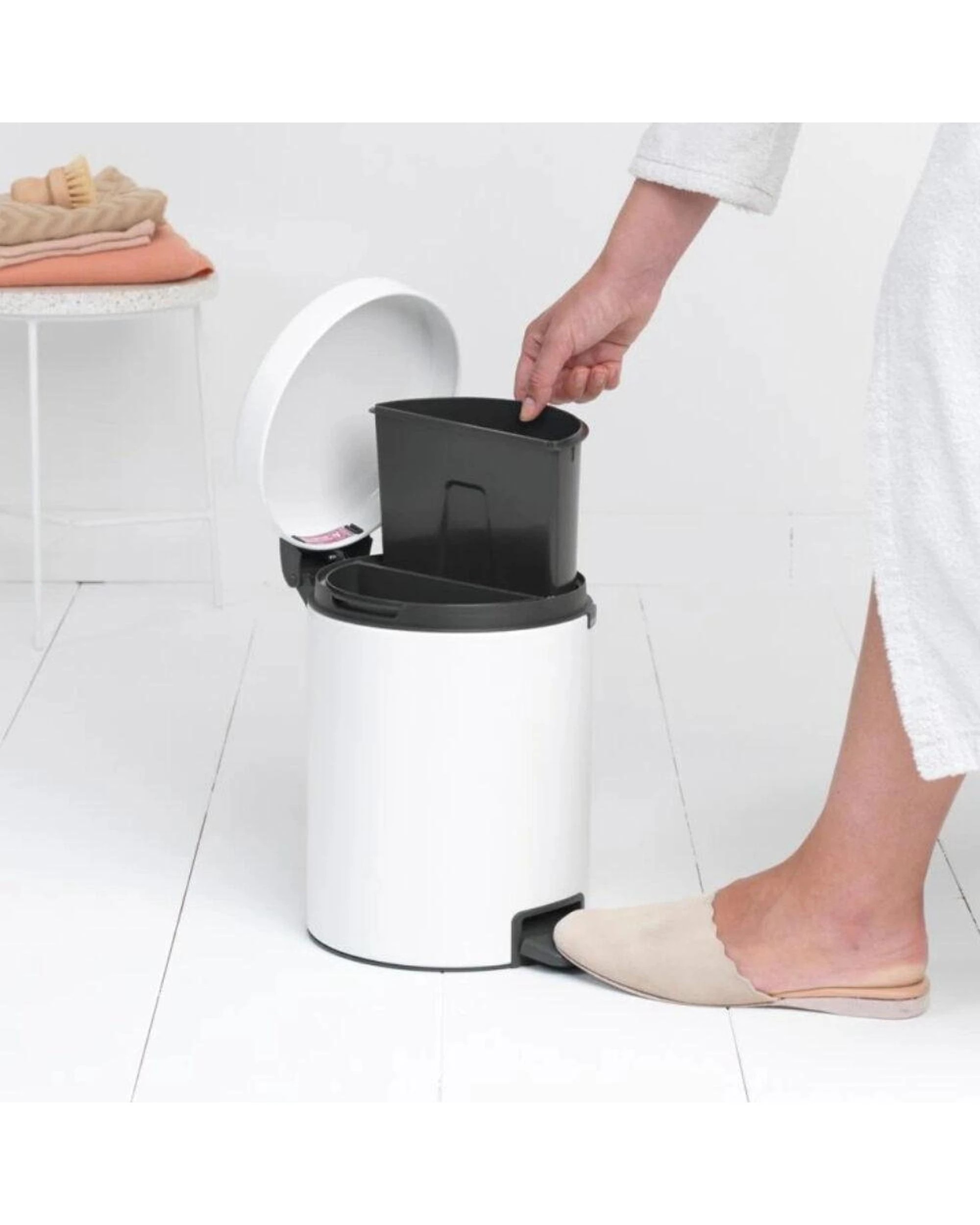 3 Brabantia NewIcon Pedal Bin Recycle 2 x 2 Litre - White, 3 of 3