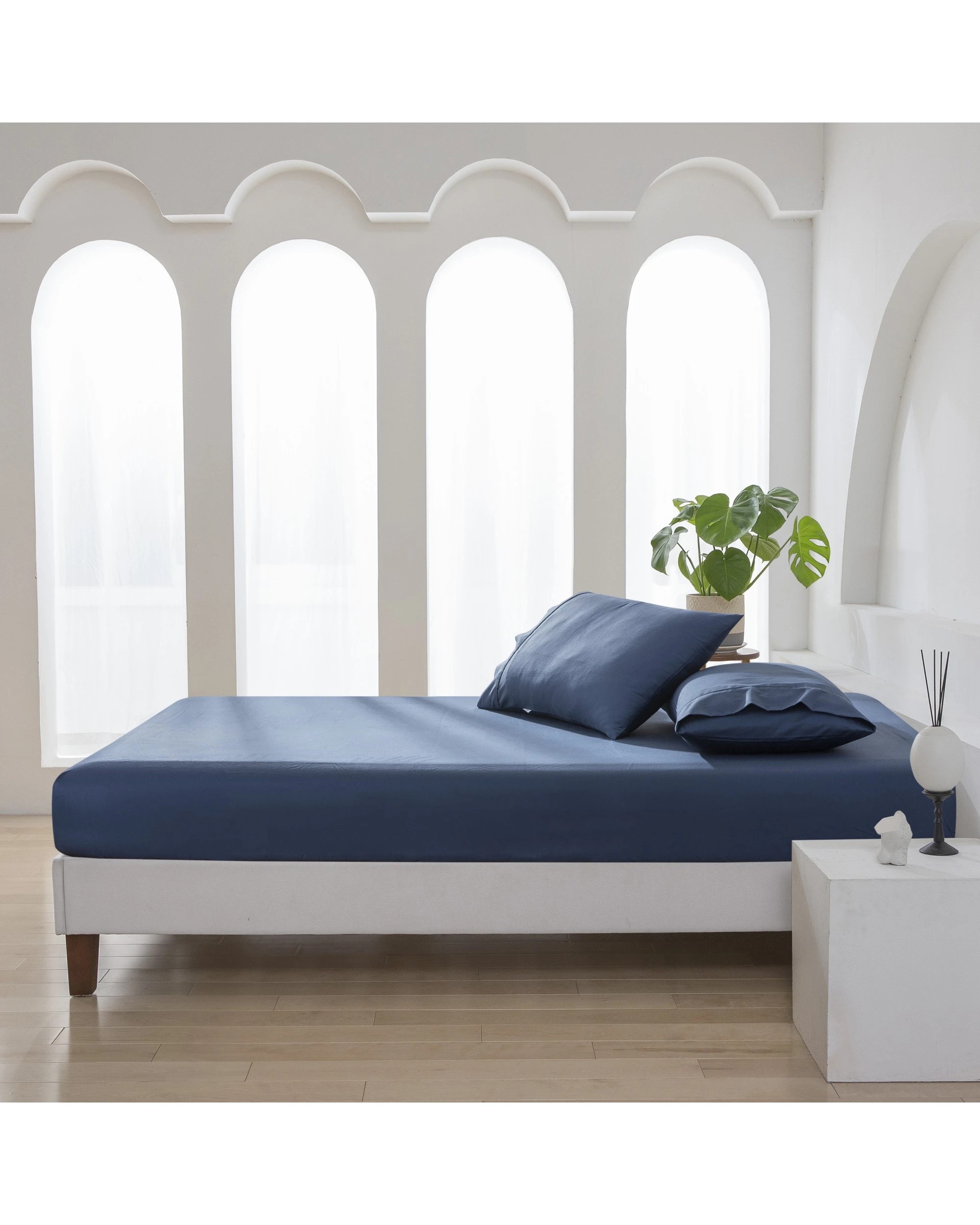 3 ESSN 500TC Cotton Sateen Fitted Sheet Set - King Bed - Navy, 3 of 10