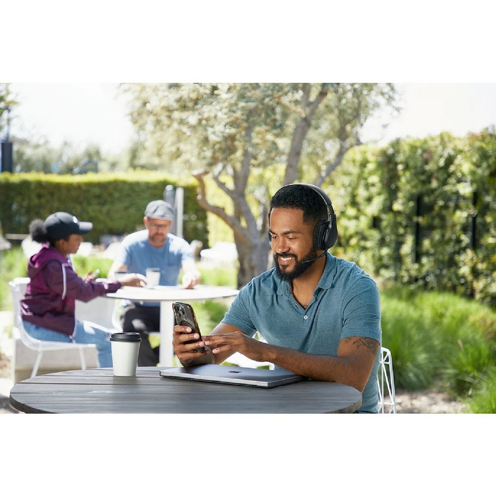 9 Belkin SoundForm Adapt Wireless Headset Black, 9 of 10