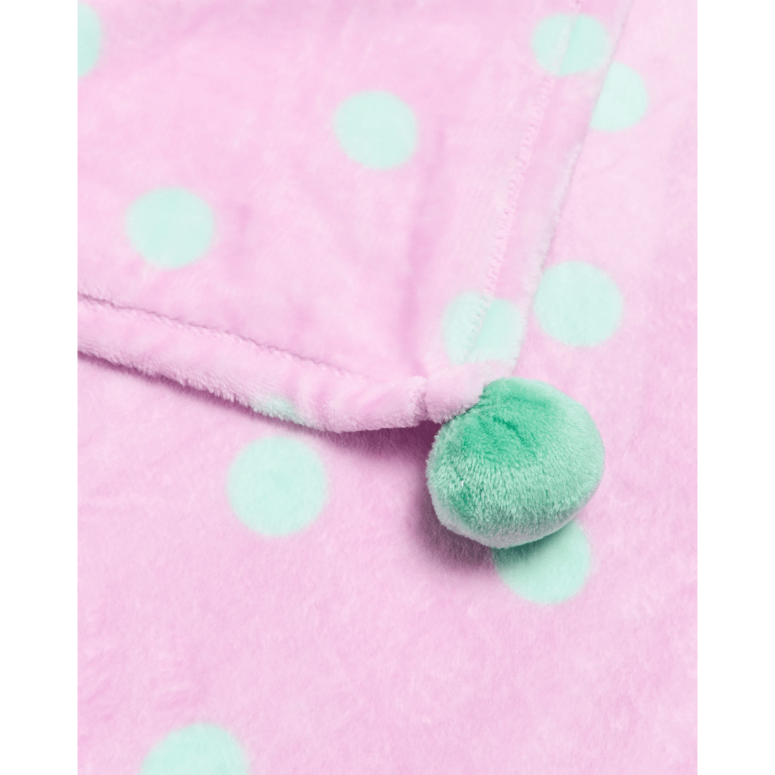 2 Target Goldie Super Soft Throw
 - Queen Bed
 - Purple, 2 of 3