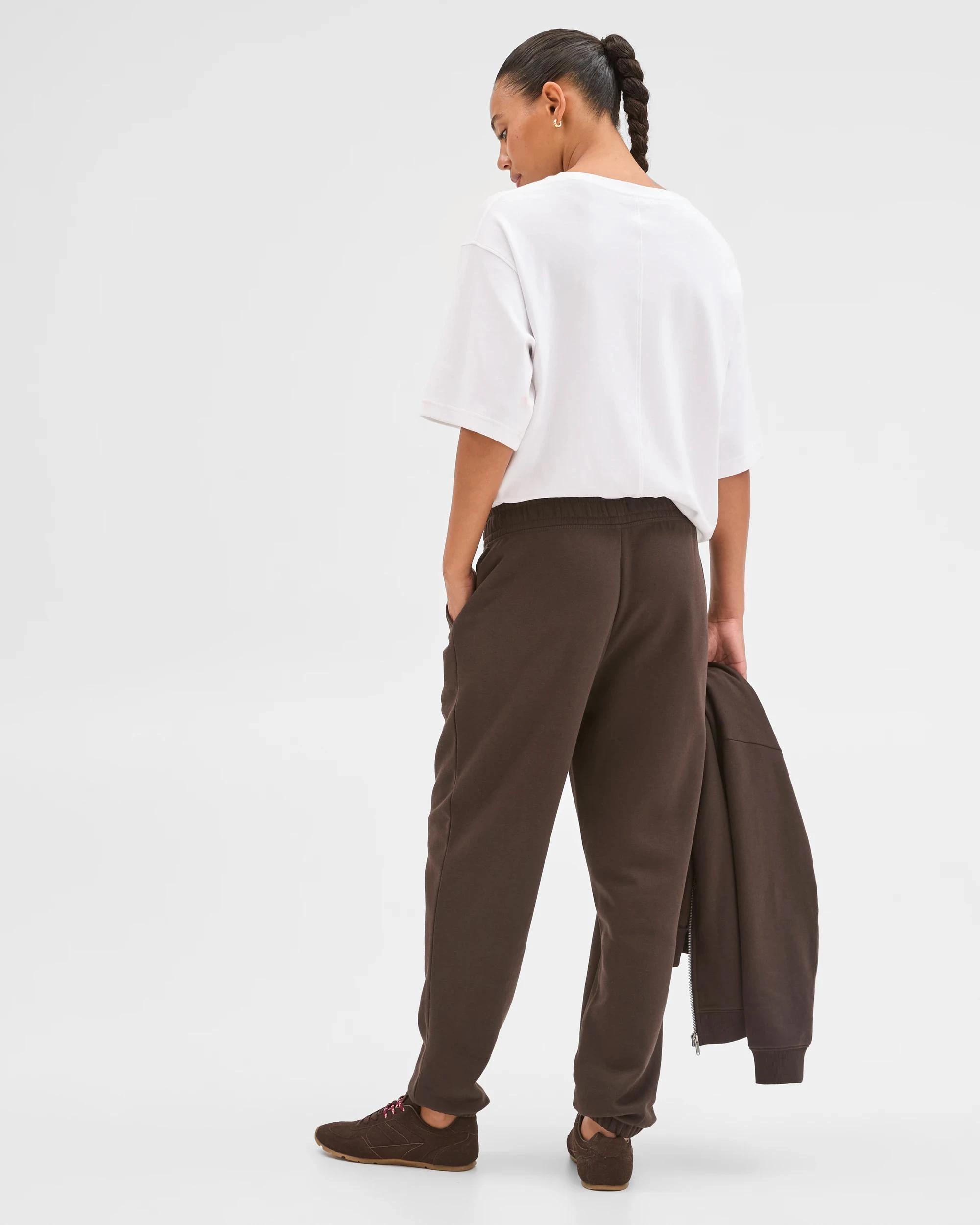 3 Target Woman Australian Cotton Blend Fleece Trackpants COCOA/PINTUCK, 3 of 4