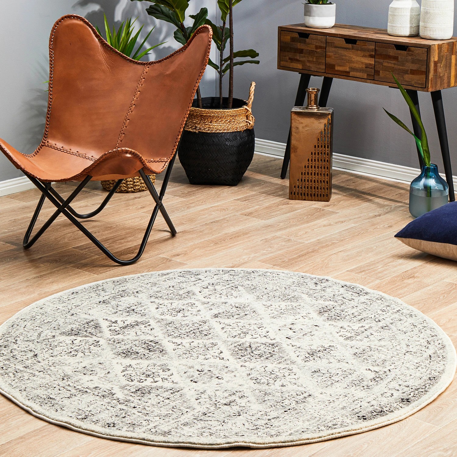 2 Common Ground Rugs Era 999 150x150cm Round - Small Pet Friendly Rug - Grey, 2 of 7
