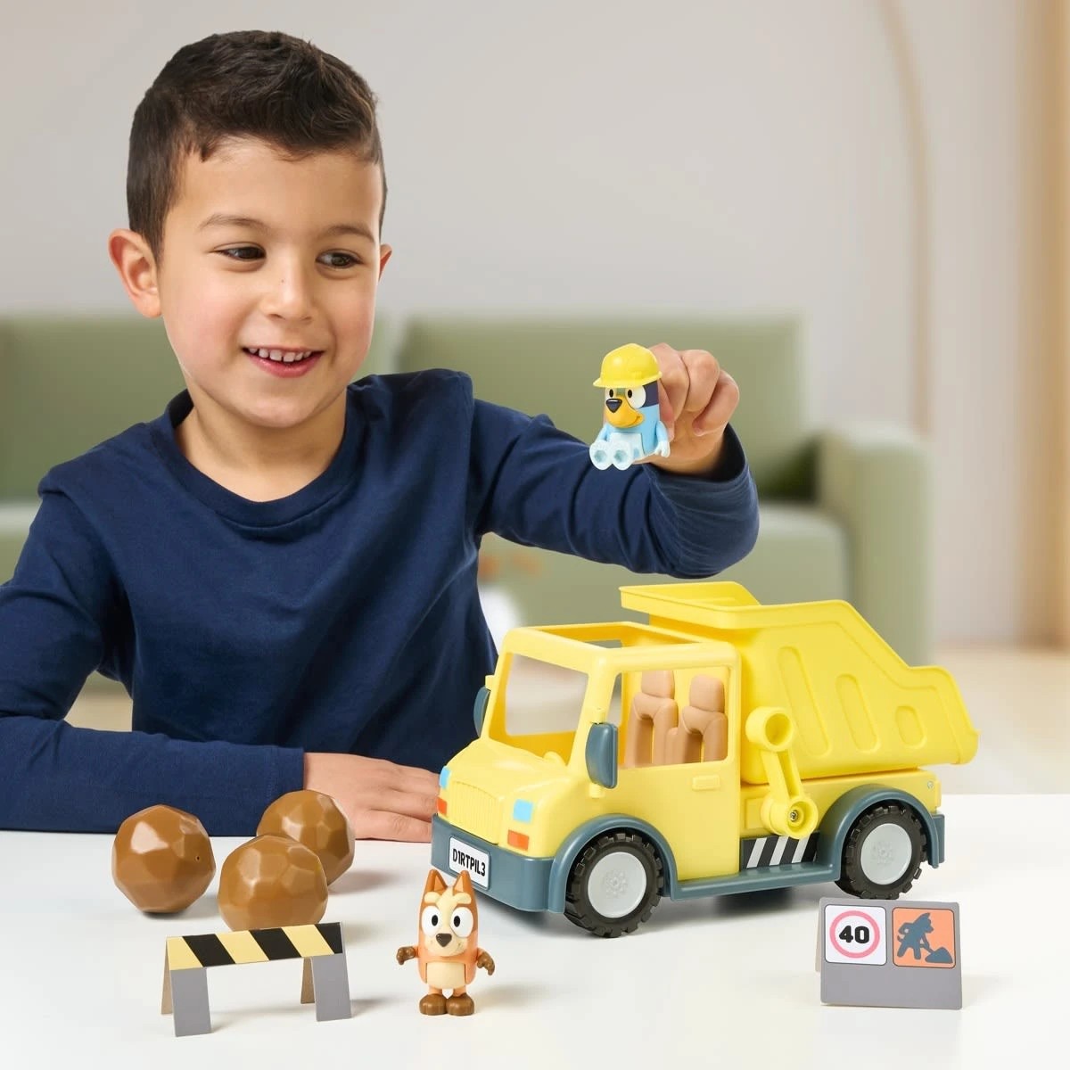 7 Bluey's Dump Truck With Exclusive Hard-Hat Bluey and Muddy Bingo Figures Set, 7 of 10