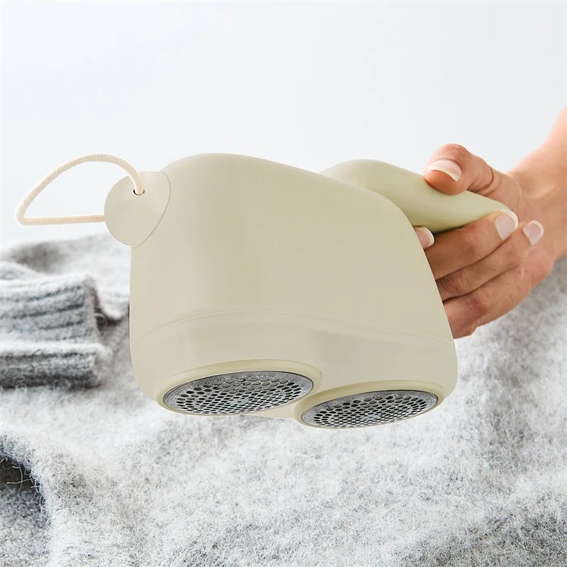 2 Rechargeable Dual Fabric Shaver, 2 of 10