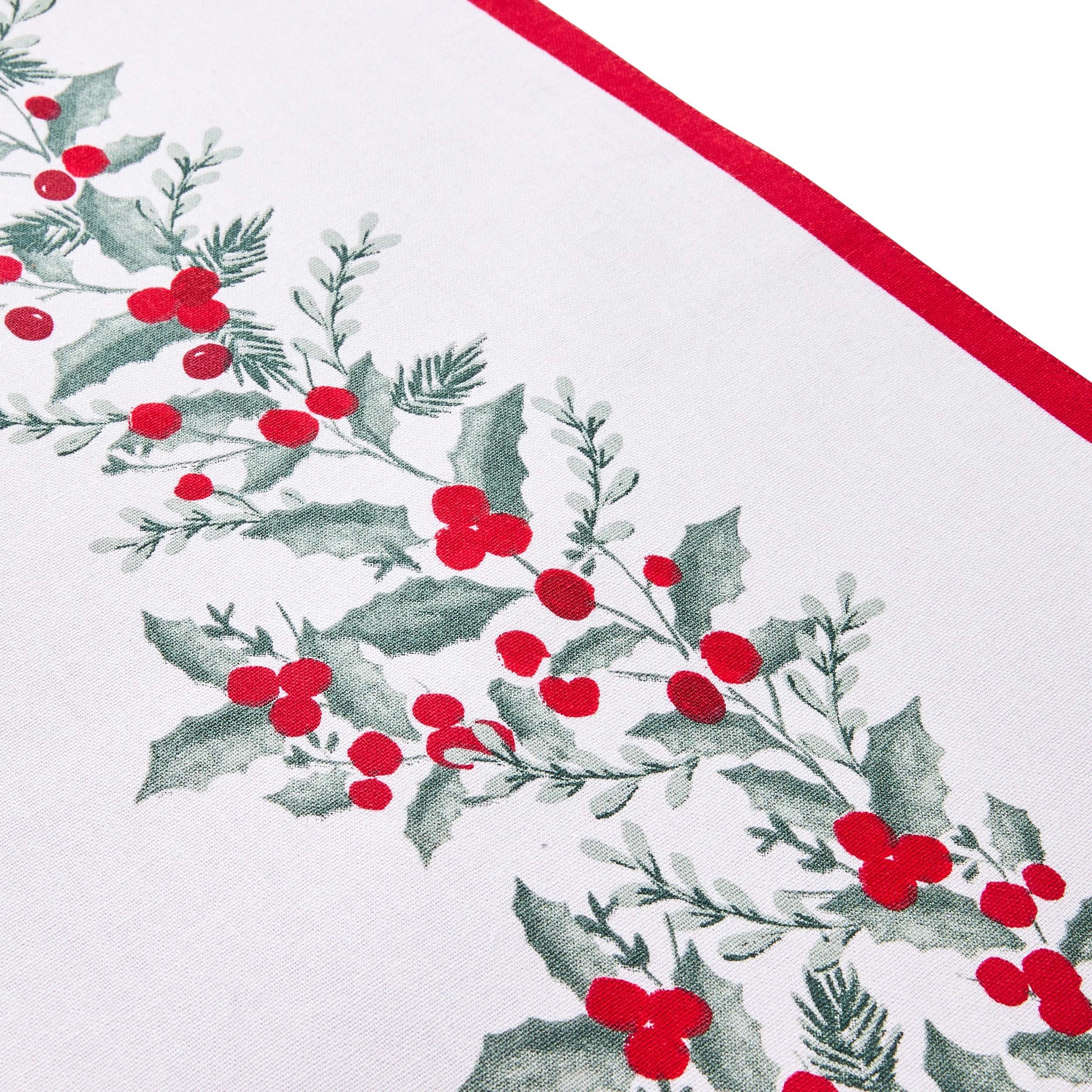 7 Holly Table Runner, 7 of 8
